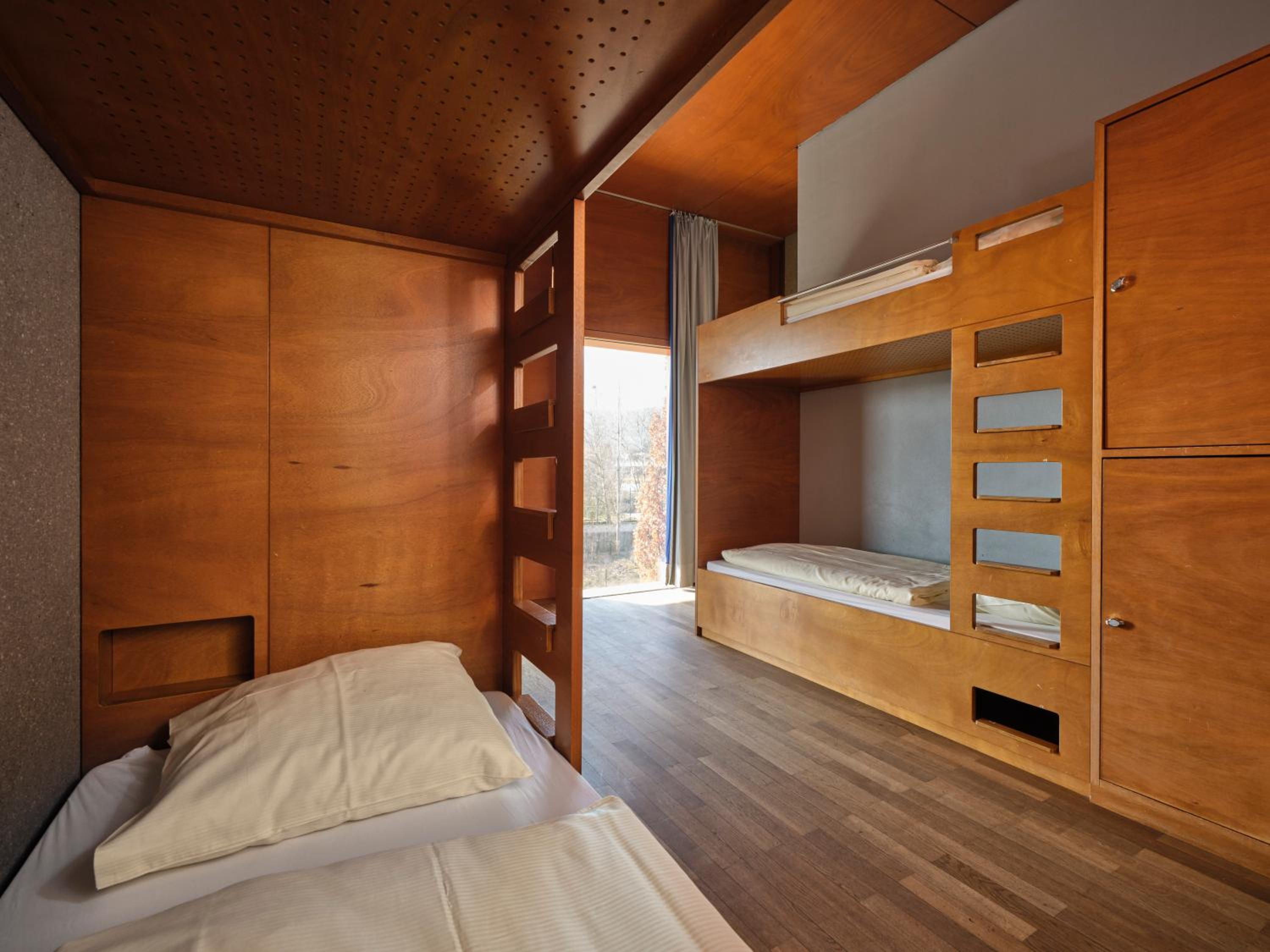 Twin Room - Photo 6