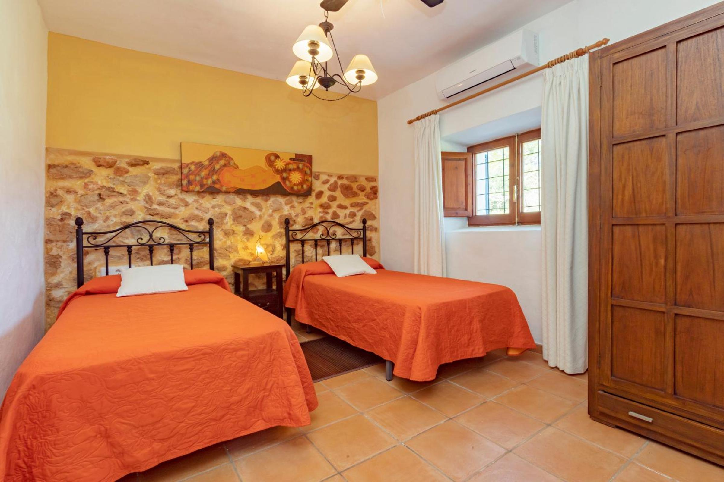 Villa photo 3