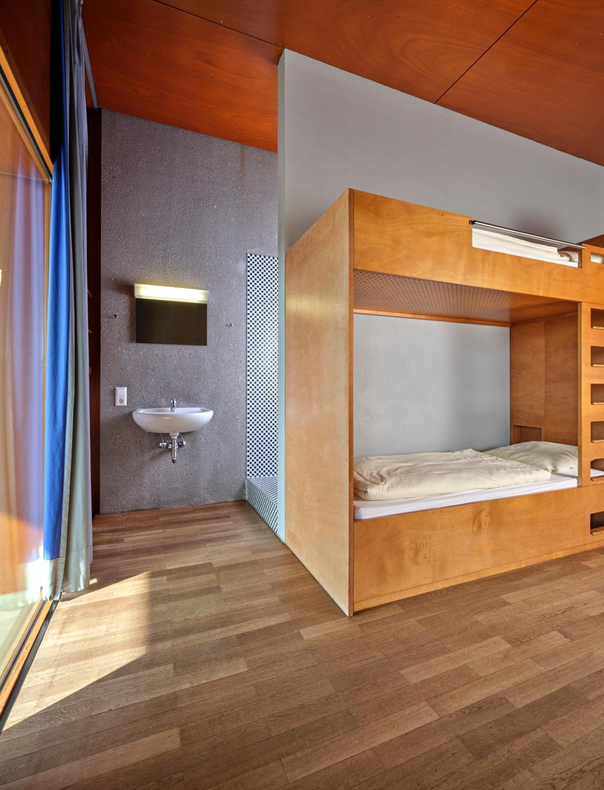 Twin Room - Photo 4