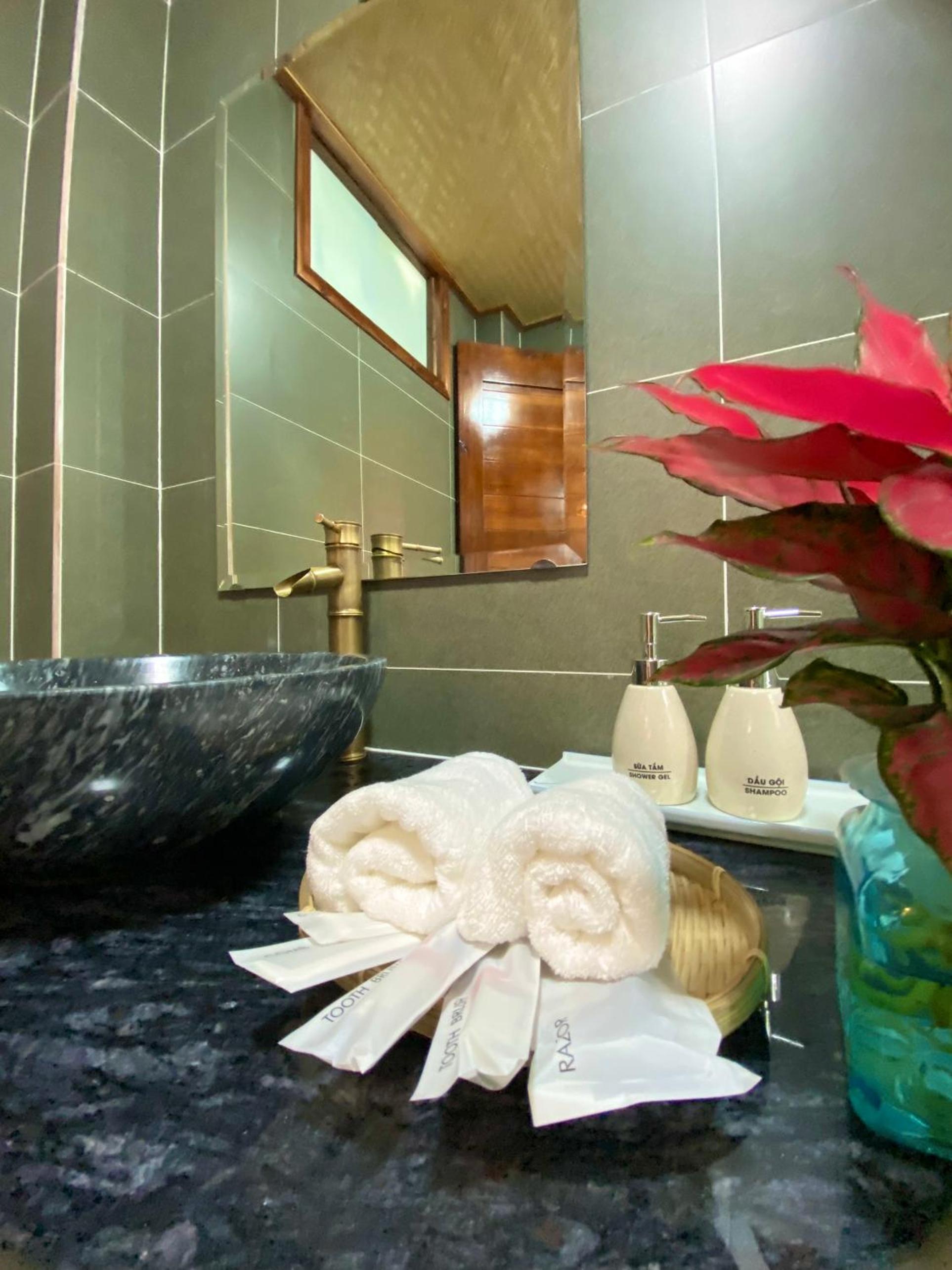 Deluxe Bungalow - Photo 3