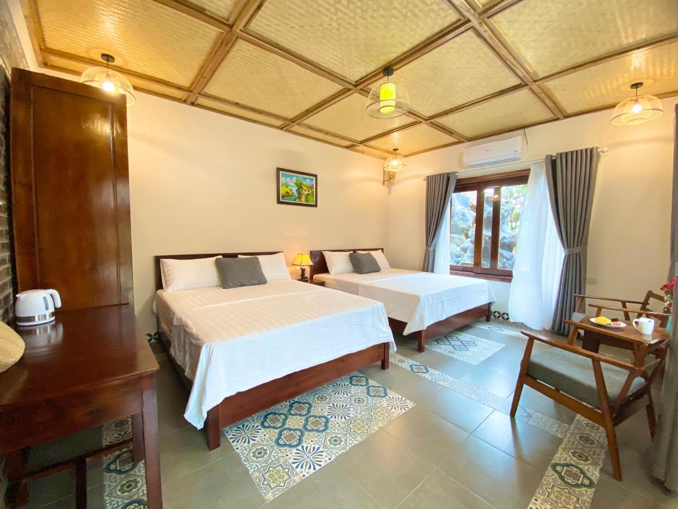 Family Room with Bath - Photo 9