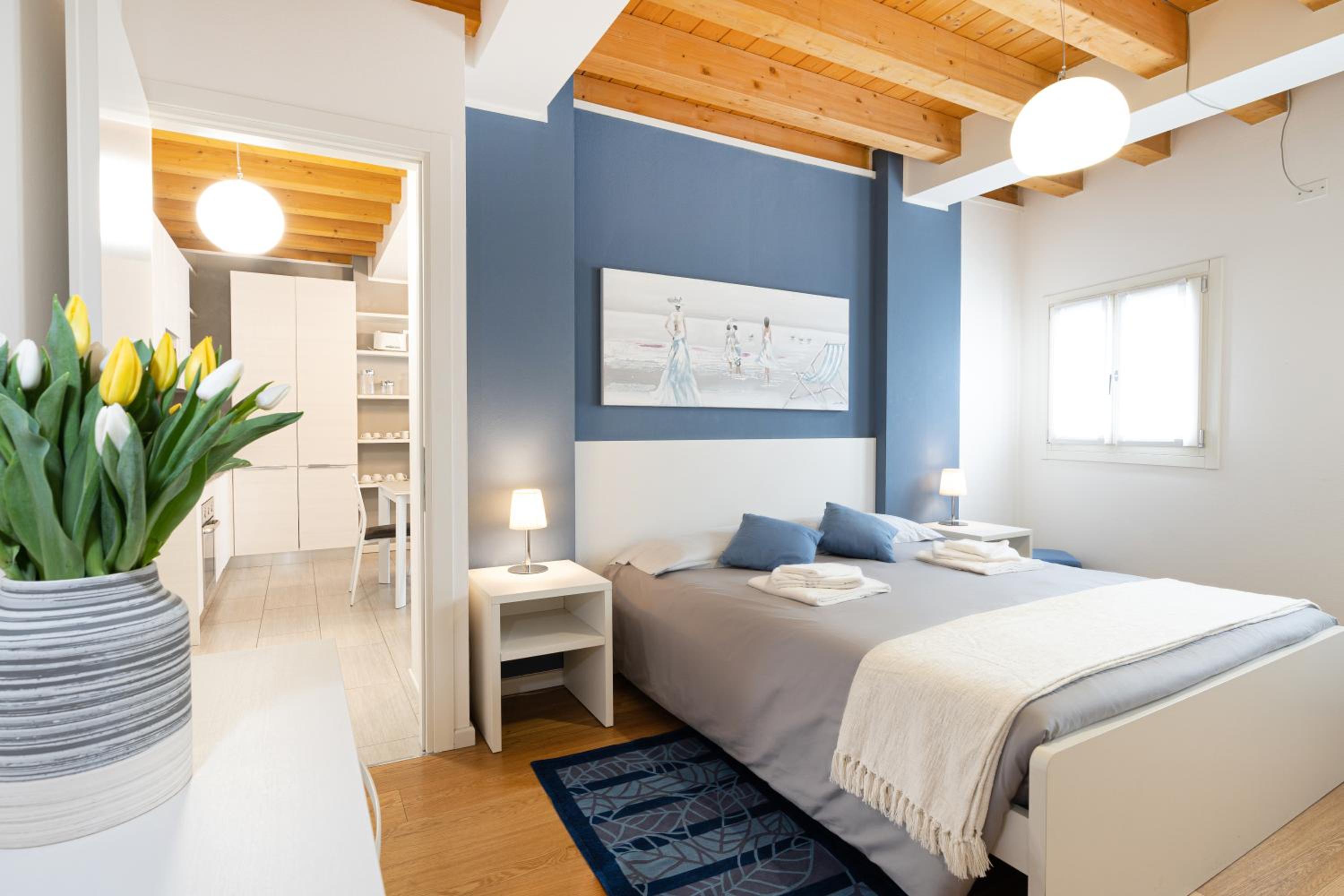 Large Two-Bedroom Apartment photo 1