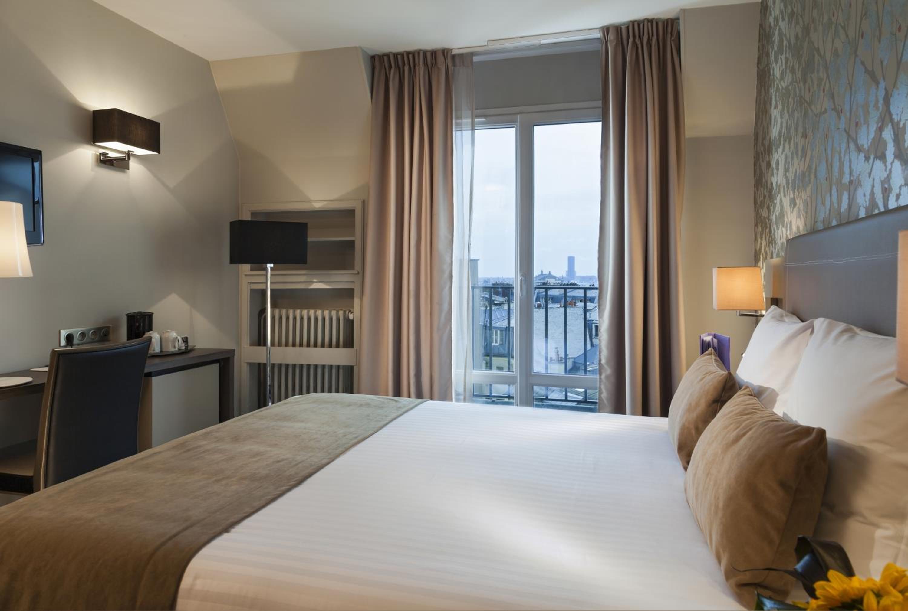 Comfort Double Room thumbnail 6