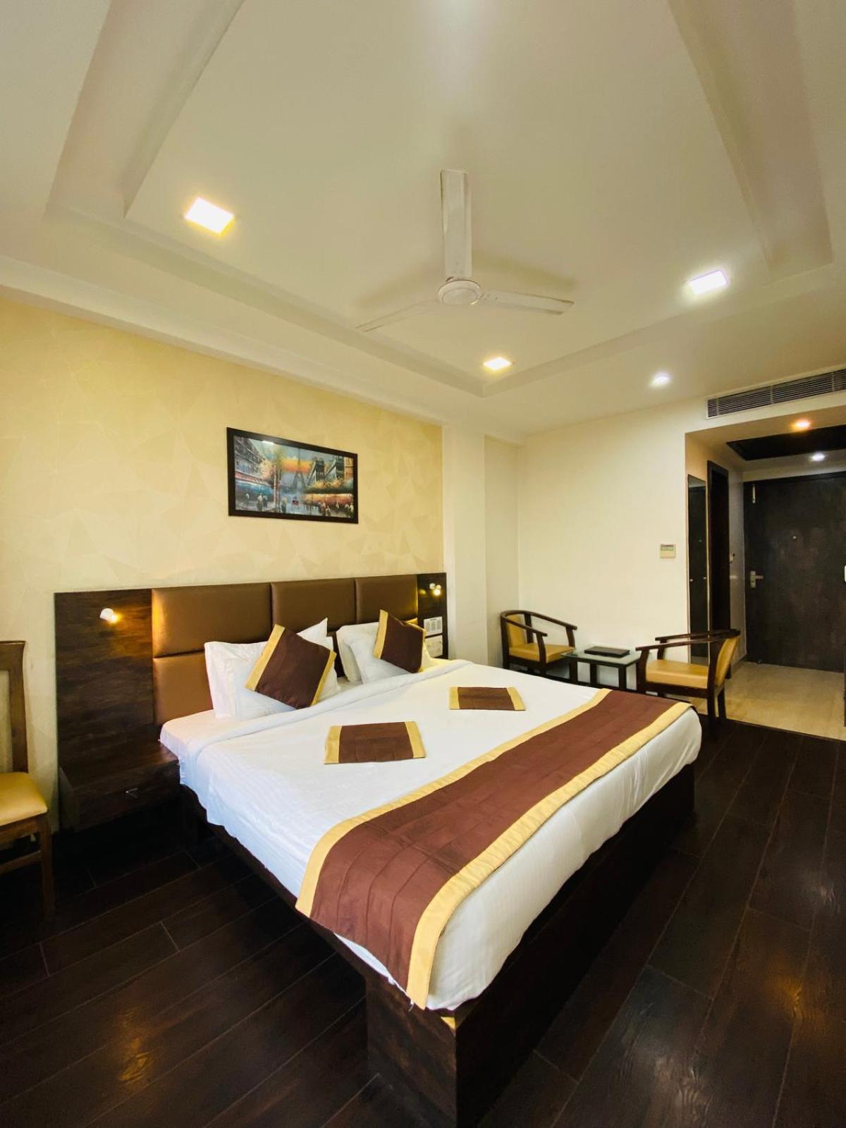 Superior King Room photo 3