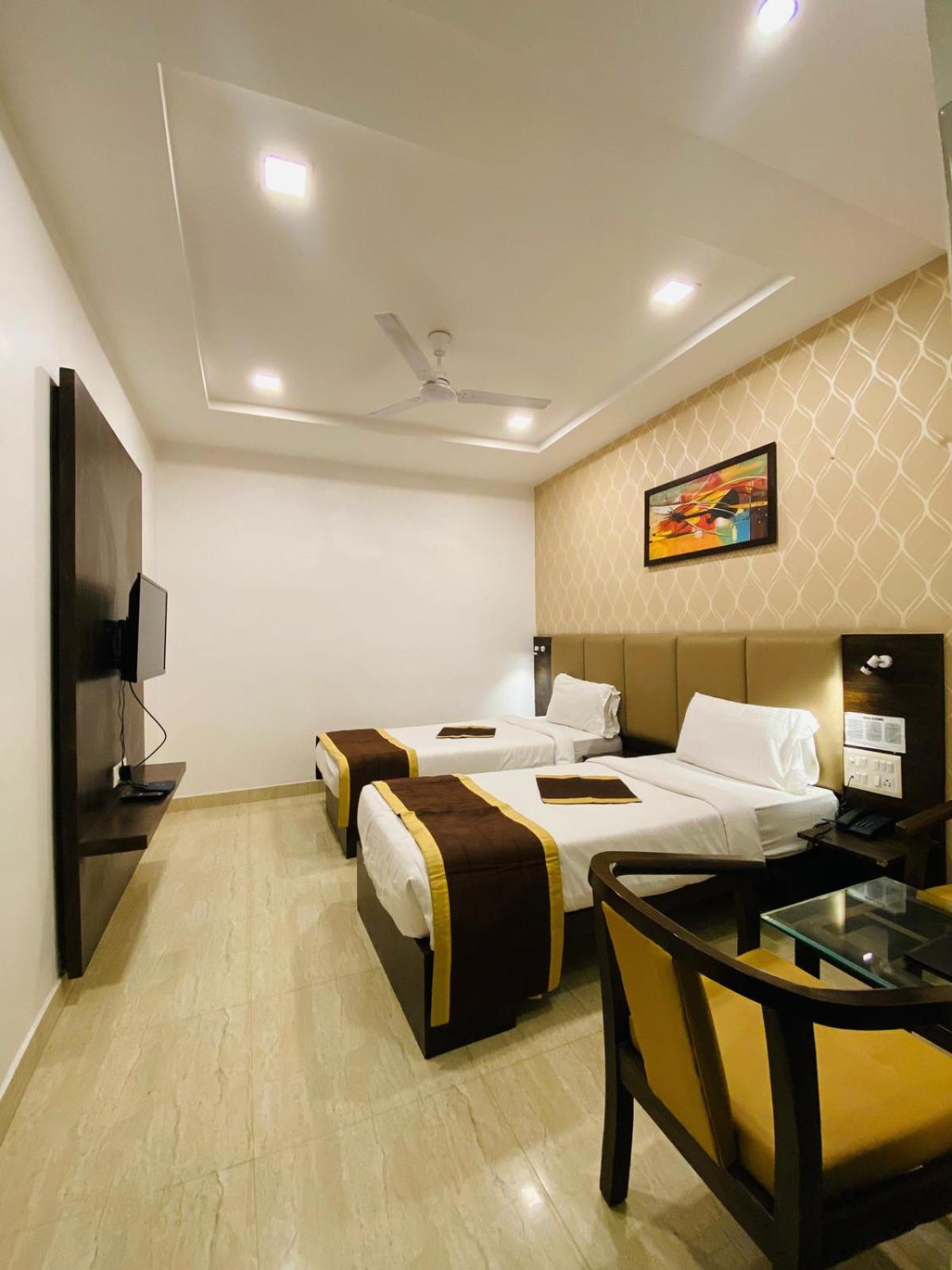 Deluxe Queen Room photo 2