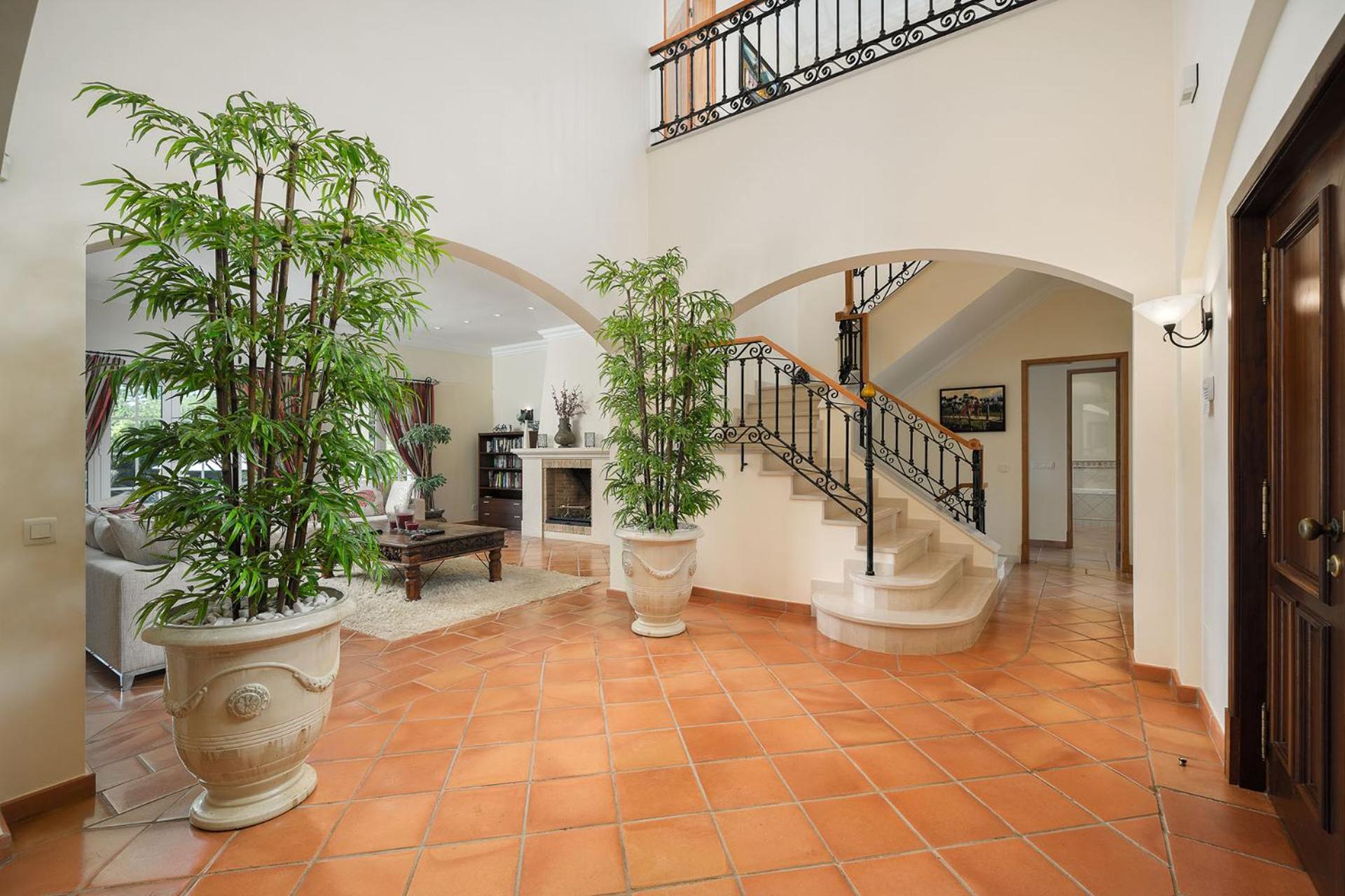 Villa photo 1