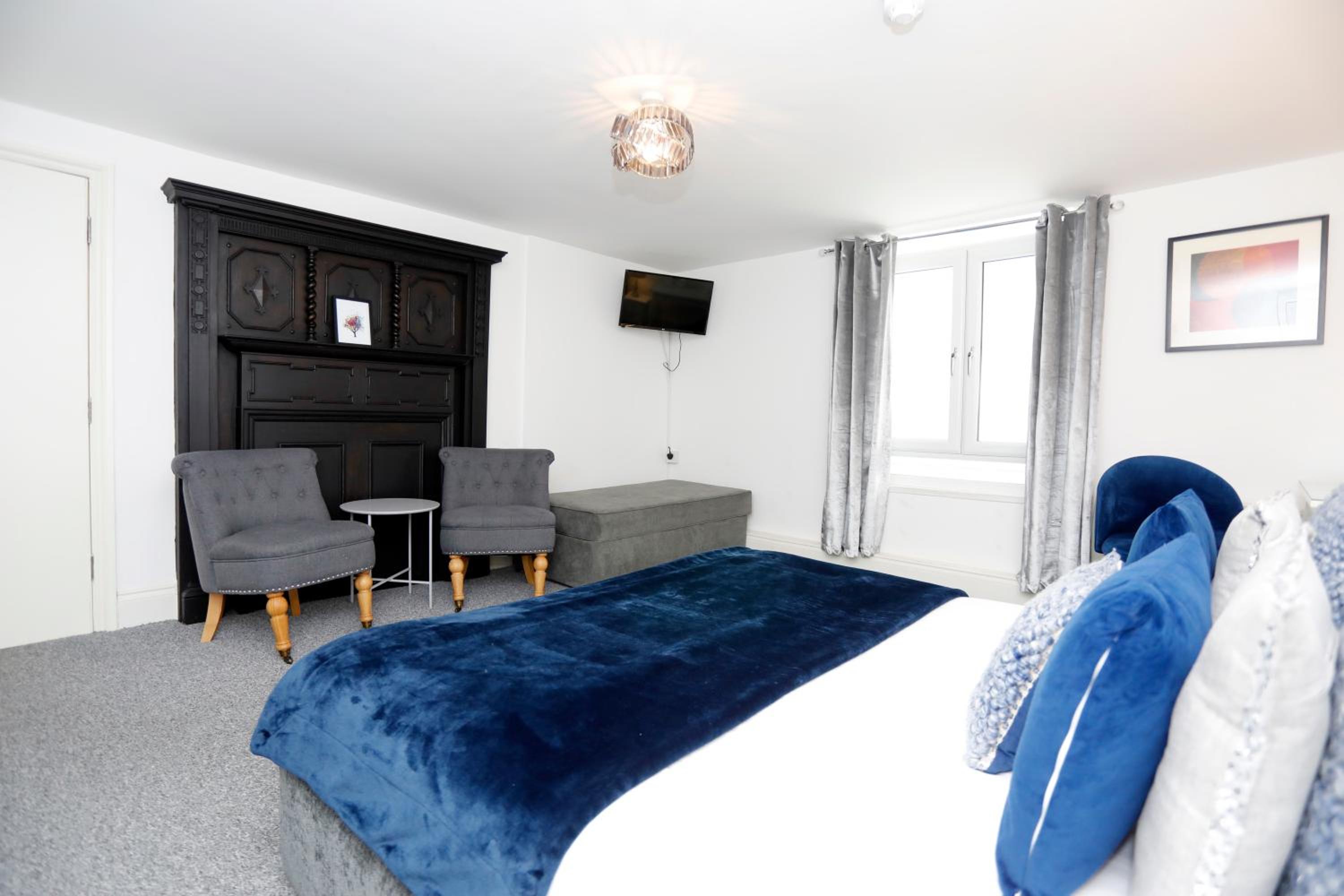 Deluxe Family Room photo 2