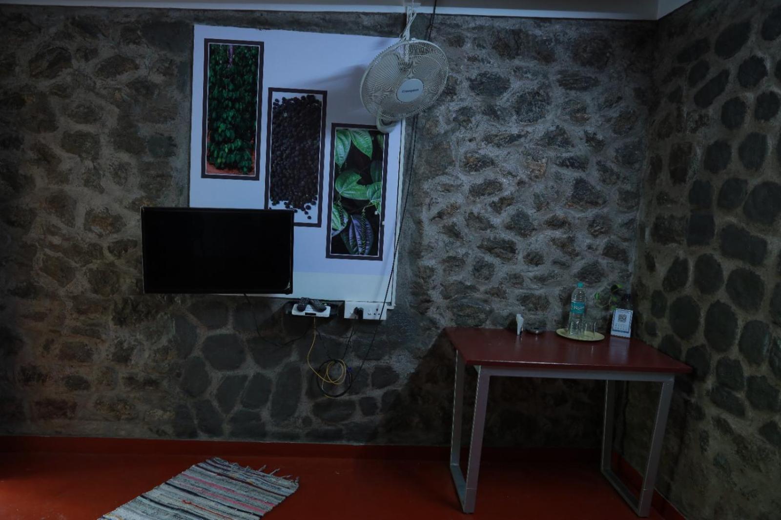 Cottage with Garden View photo 3