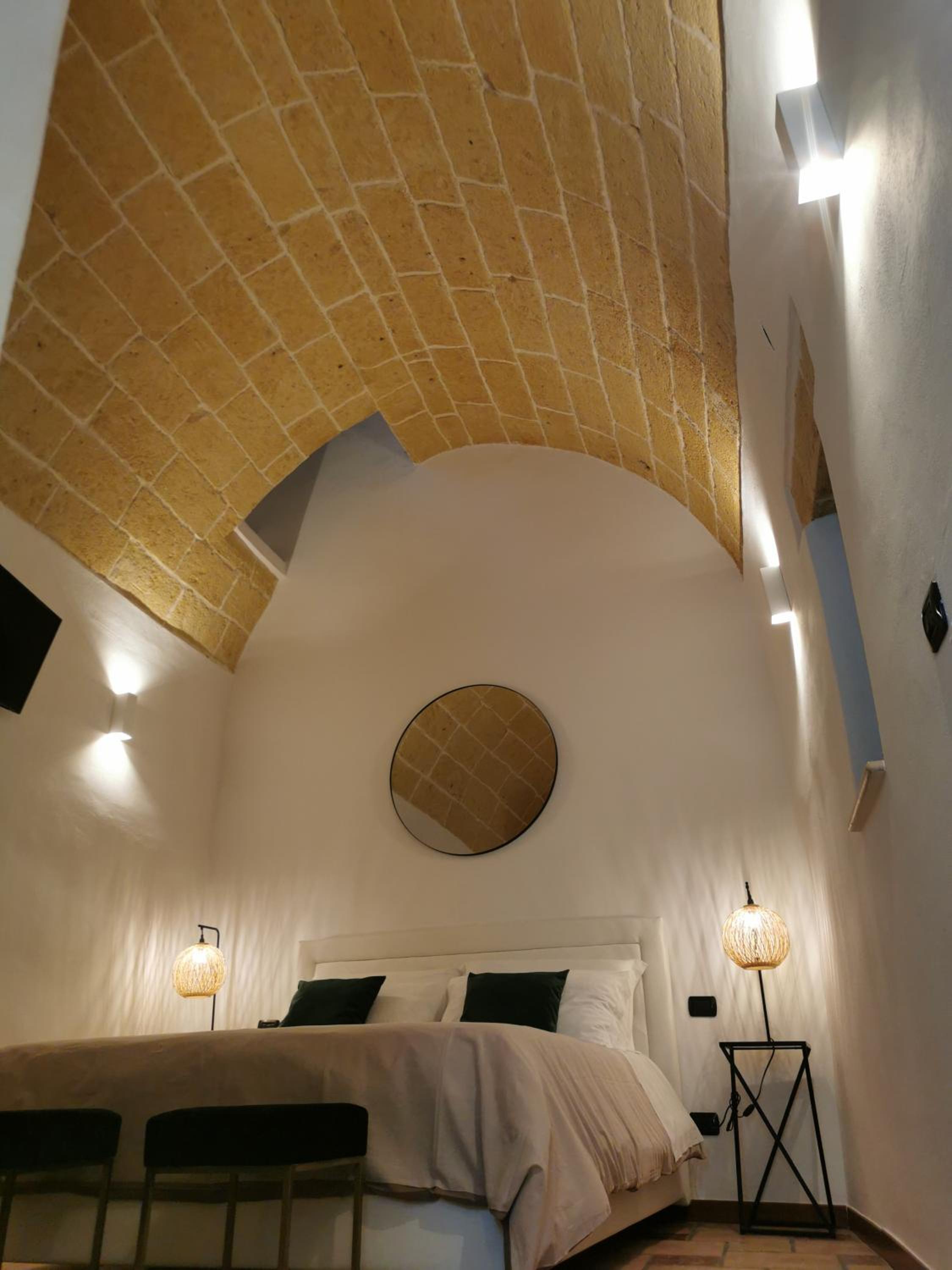 Double Room - Photo 11
