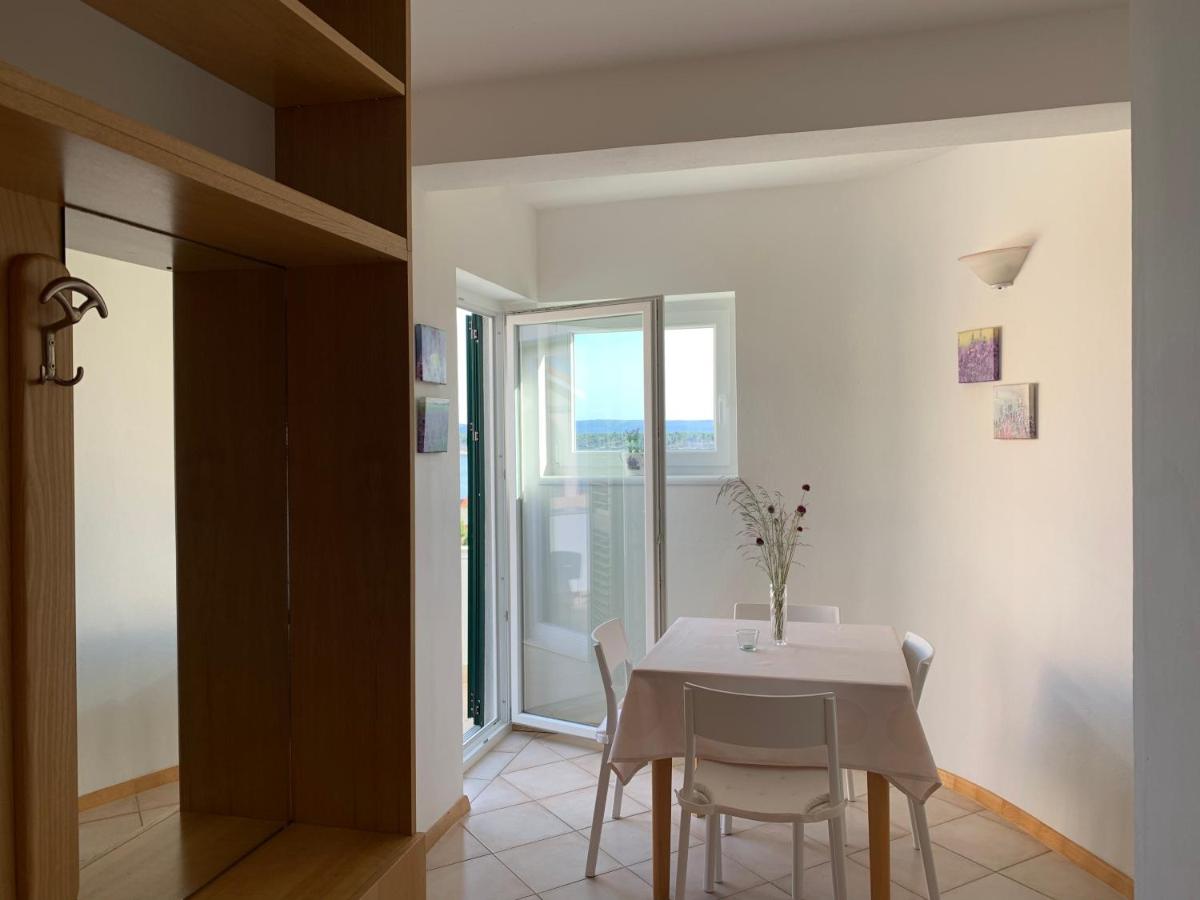 One-Bedroom Apartment with Sea View (3 Adults) photo 3