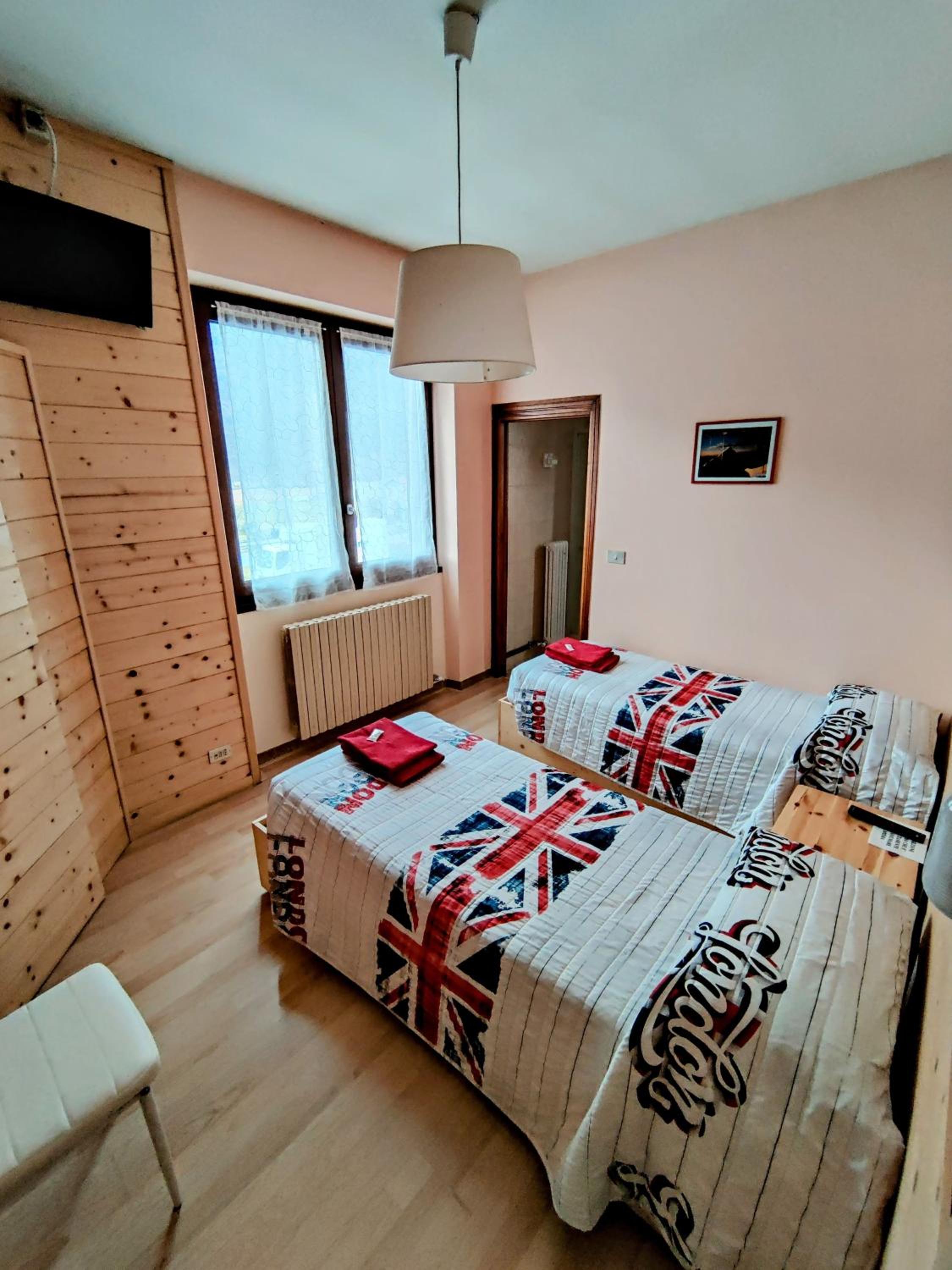 Double or Twin Room photo 2