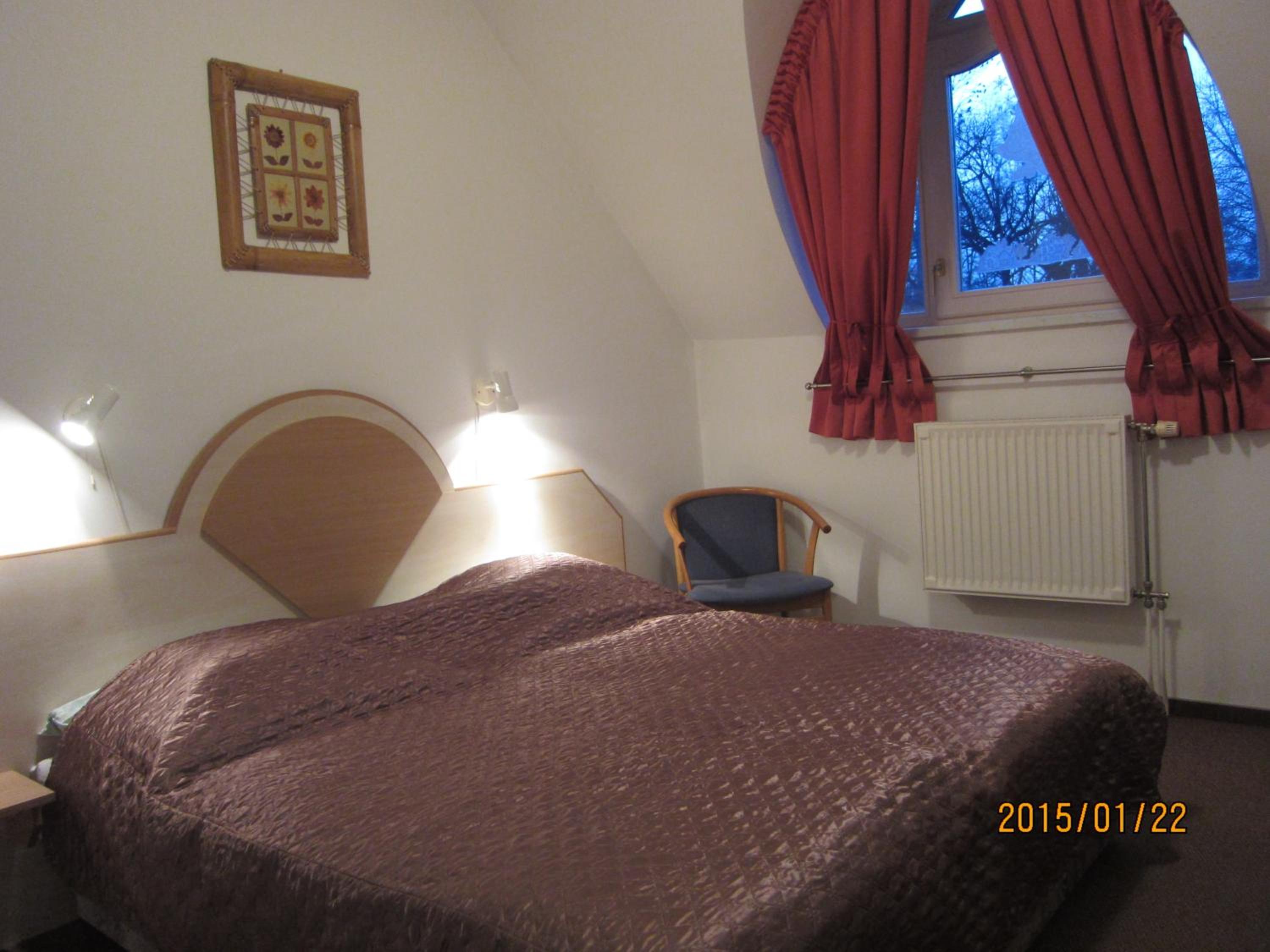 Double or Twin Room photo 2