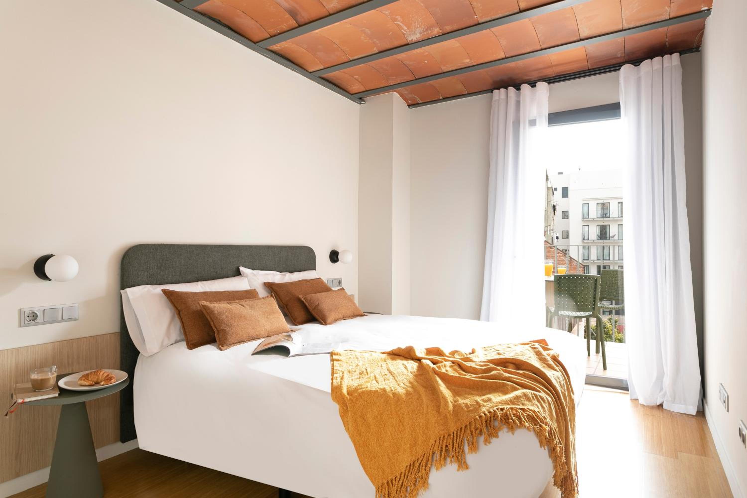 Apartamento de dos habitaciones con balcón