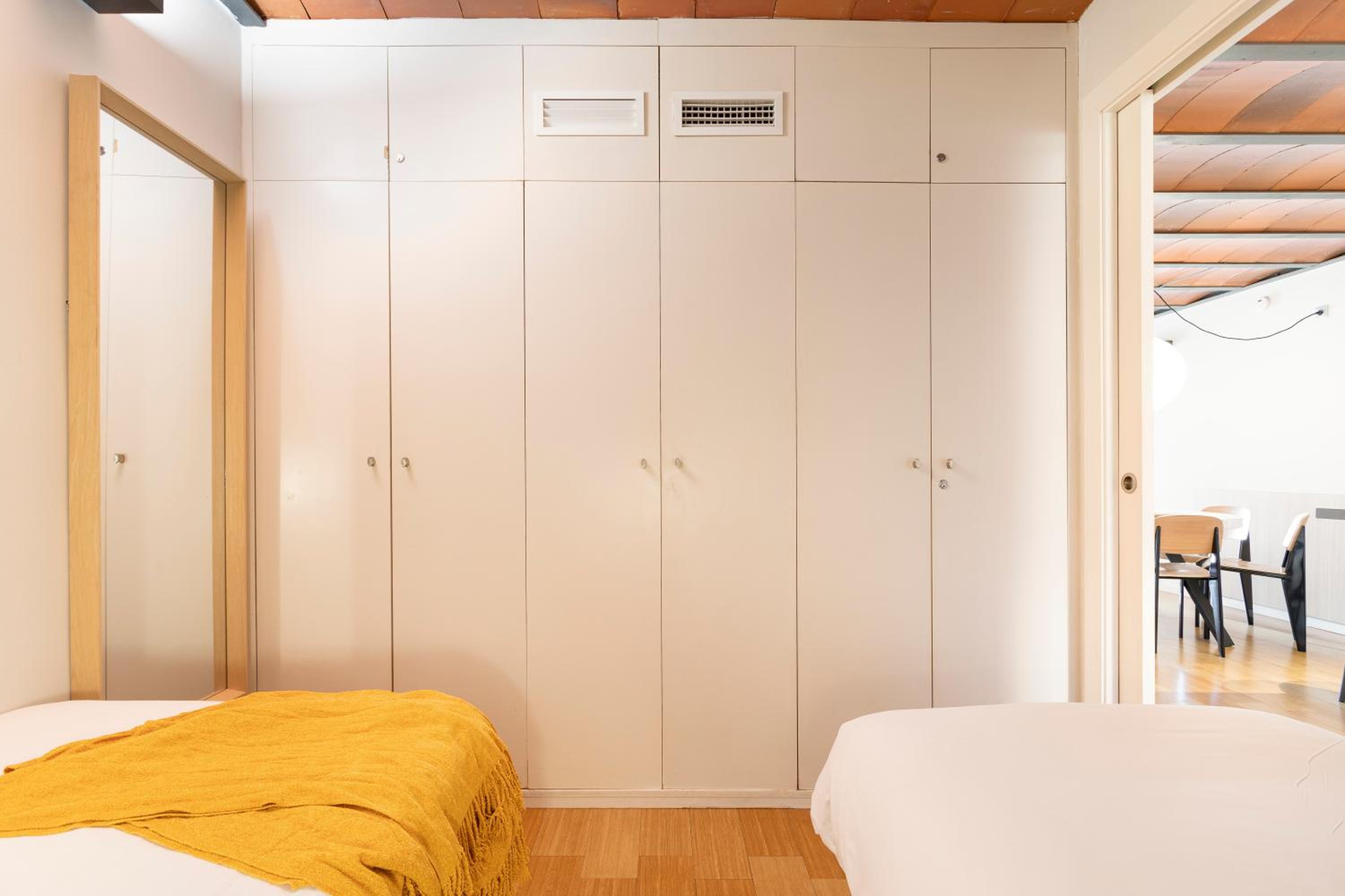 Two-Bedroom Apartment with Balcony photo 2