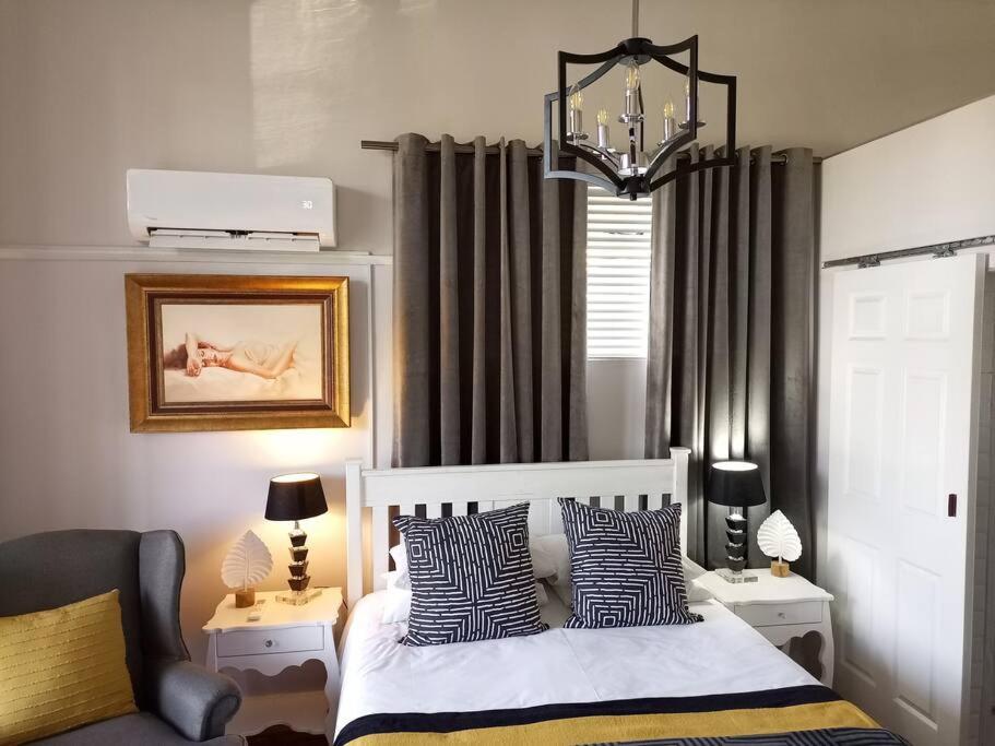 One-Bedroom Apartment - Photo 15