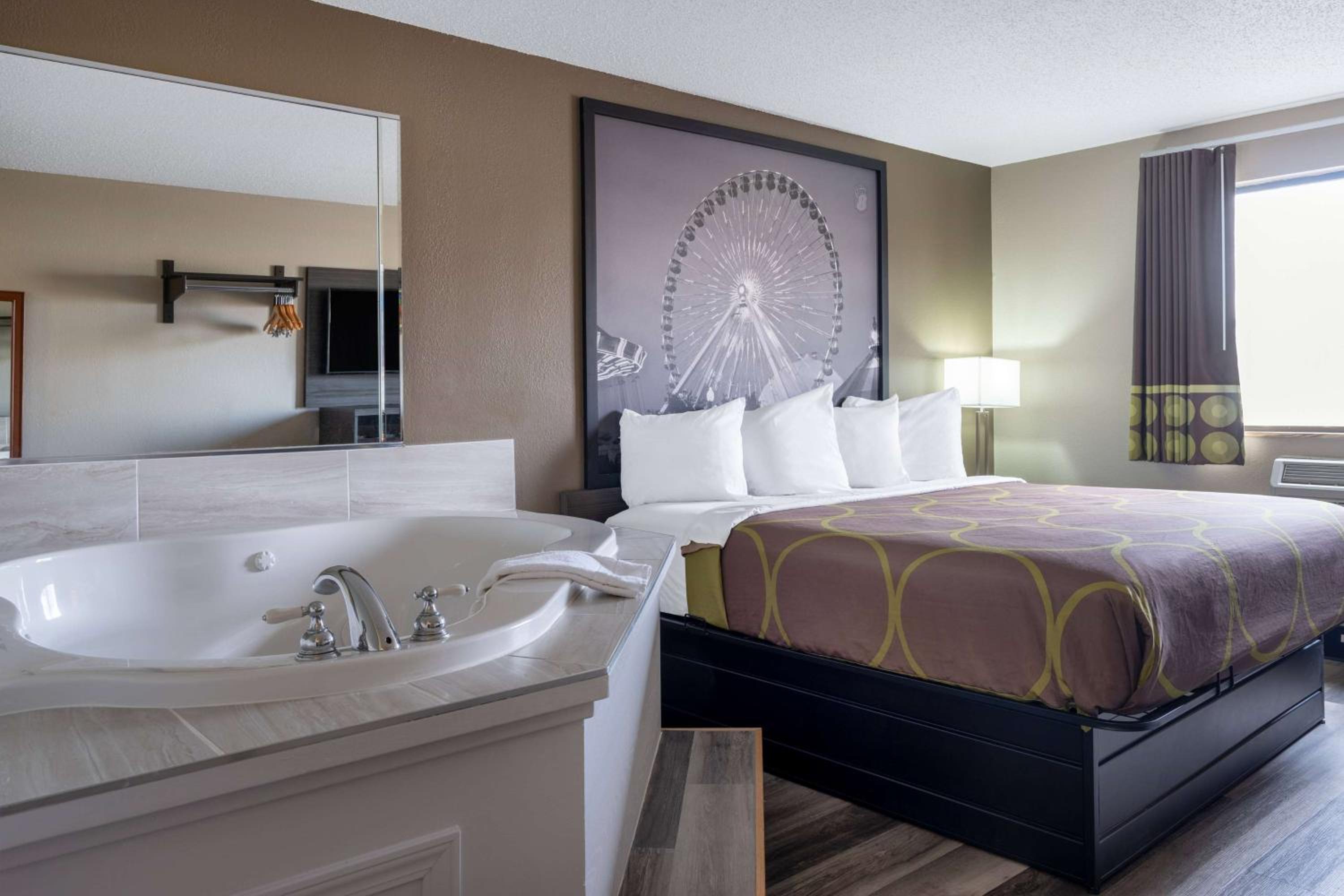 Superior King Suite - Non-Smoking - Photo 1