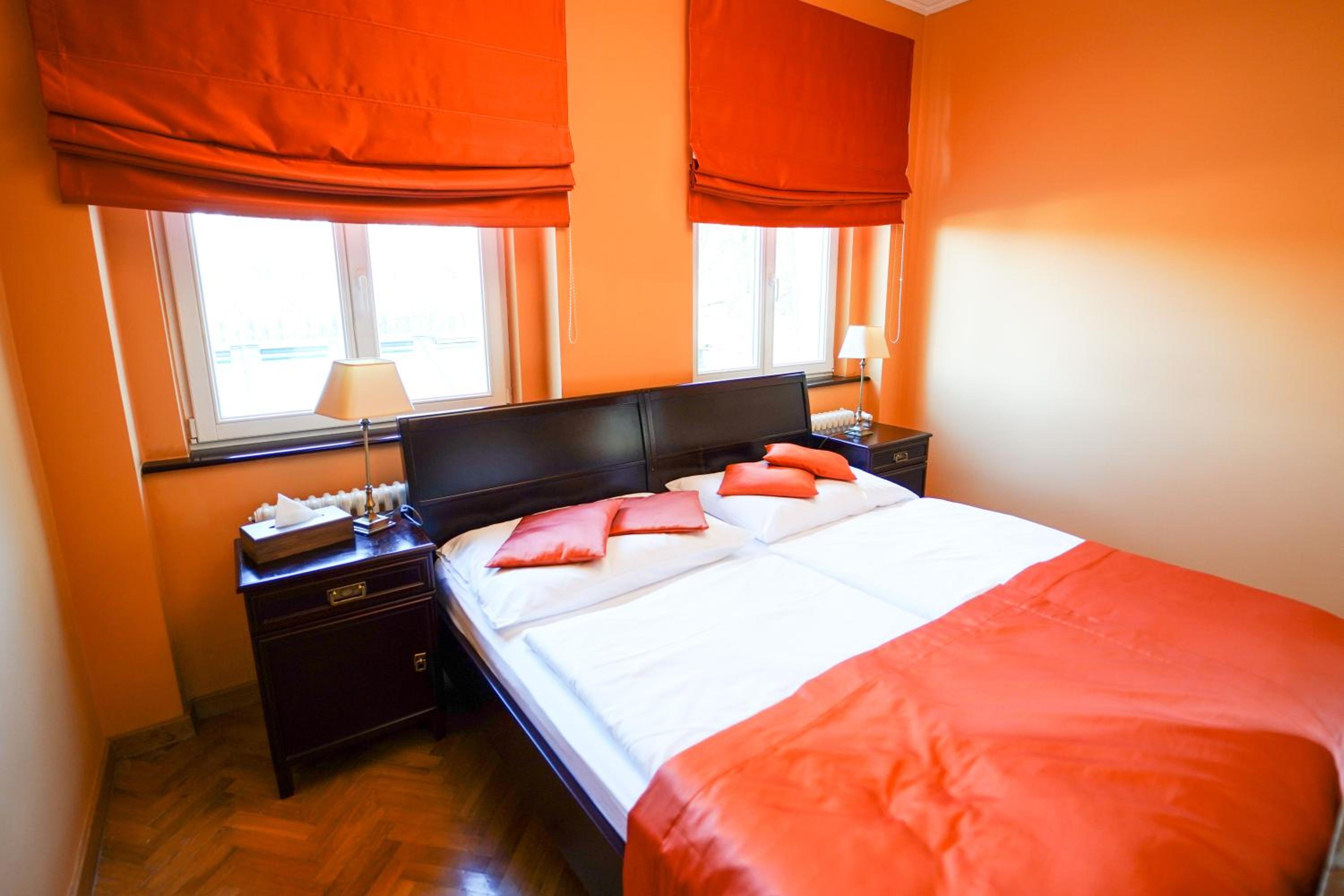 Standard Double or Twin Room - Photo 1