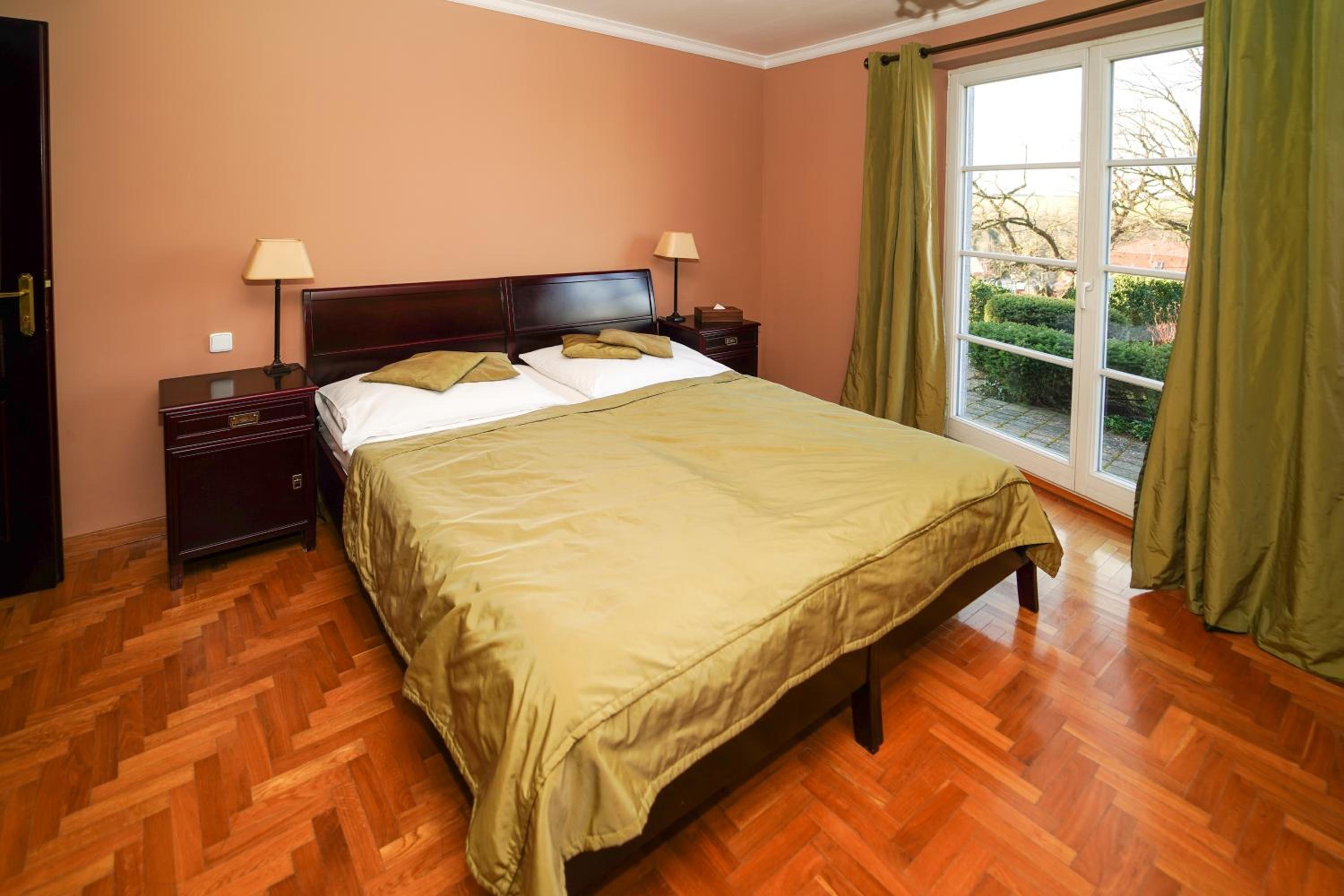 Deluxe Double or Twin Room - Photo 4