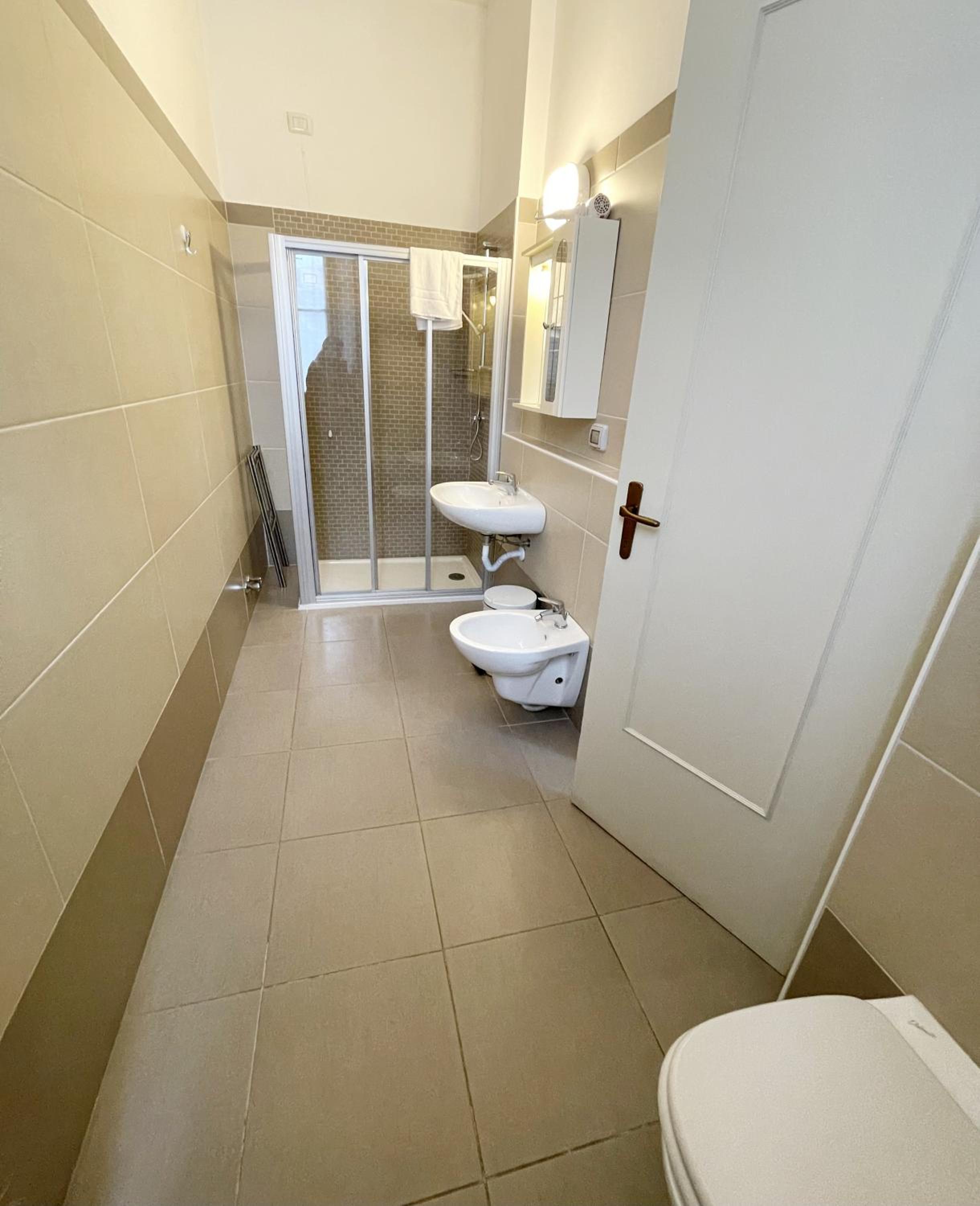 Standard Double or Twin Room photo 3