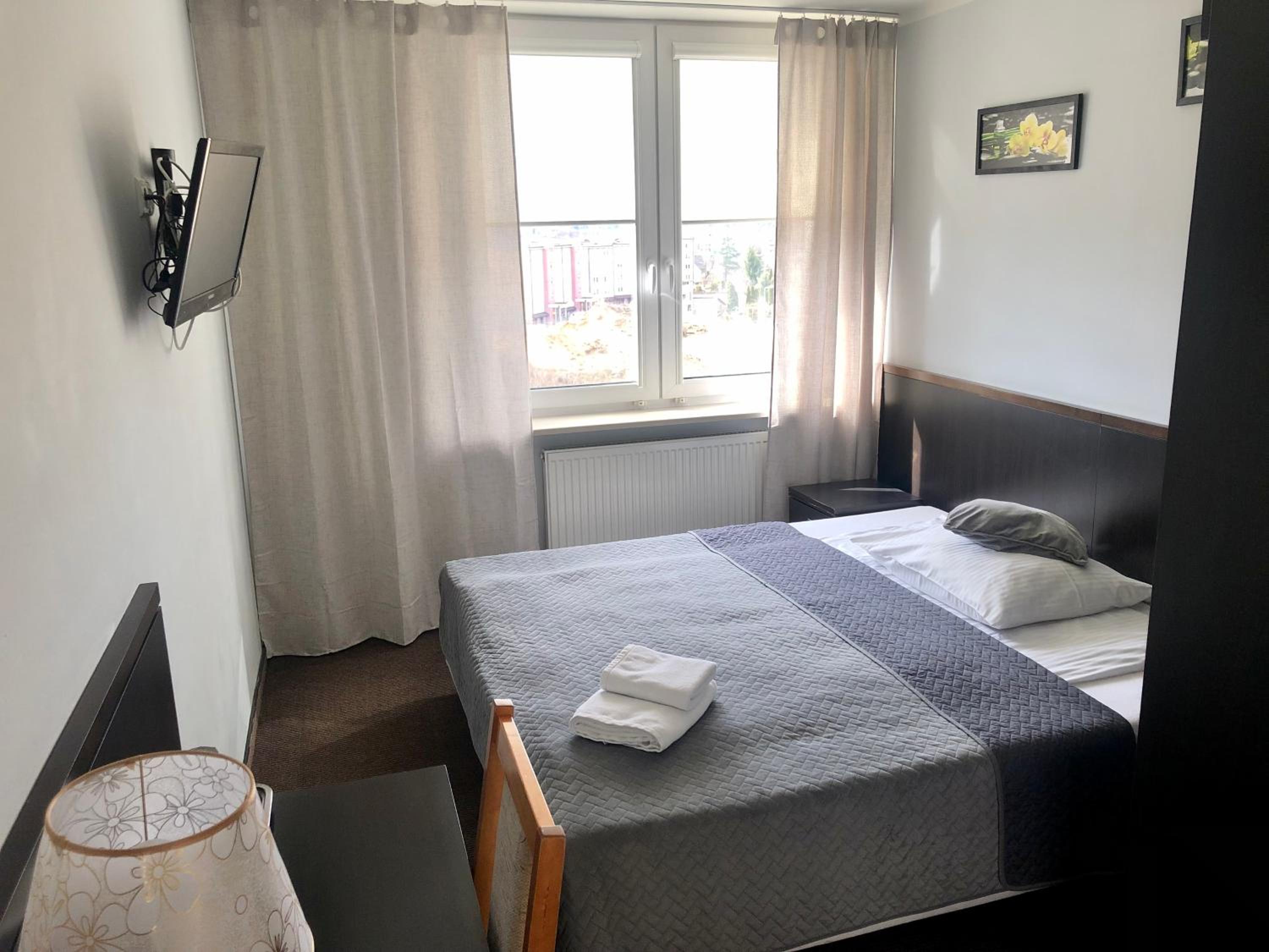 Twin Room - Photo 41