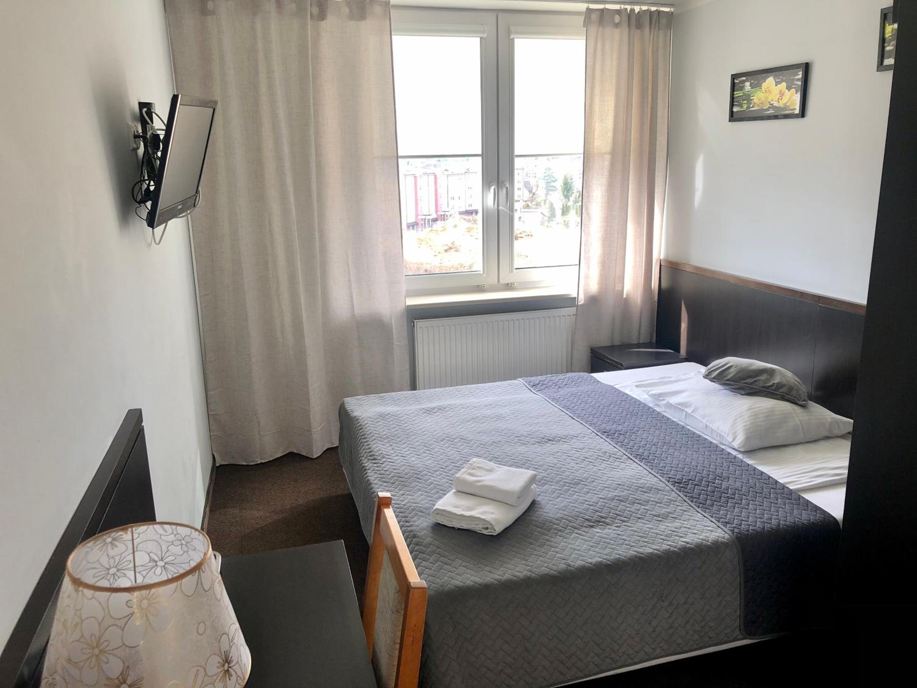 Twin Room - Photo 59