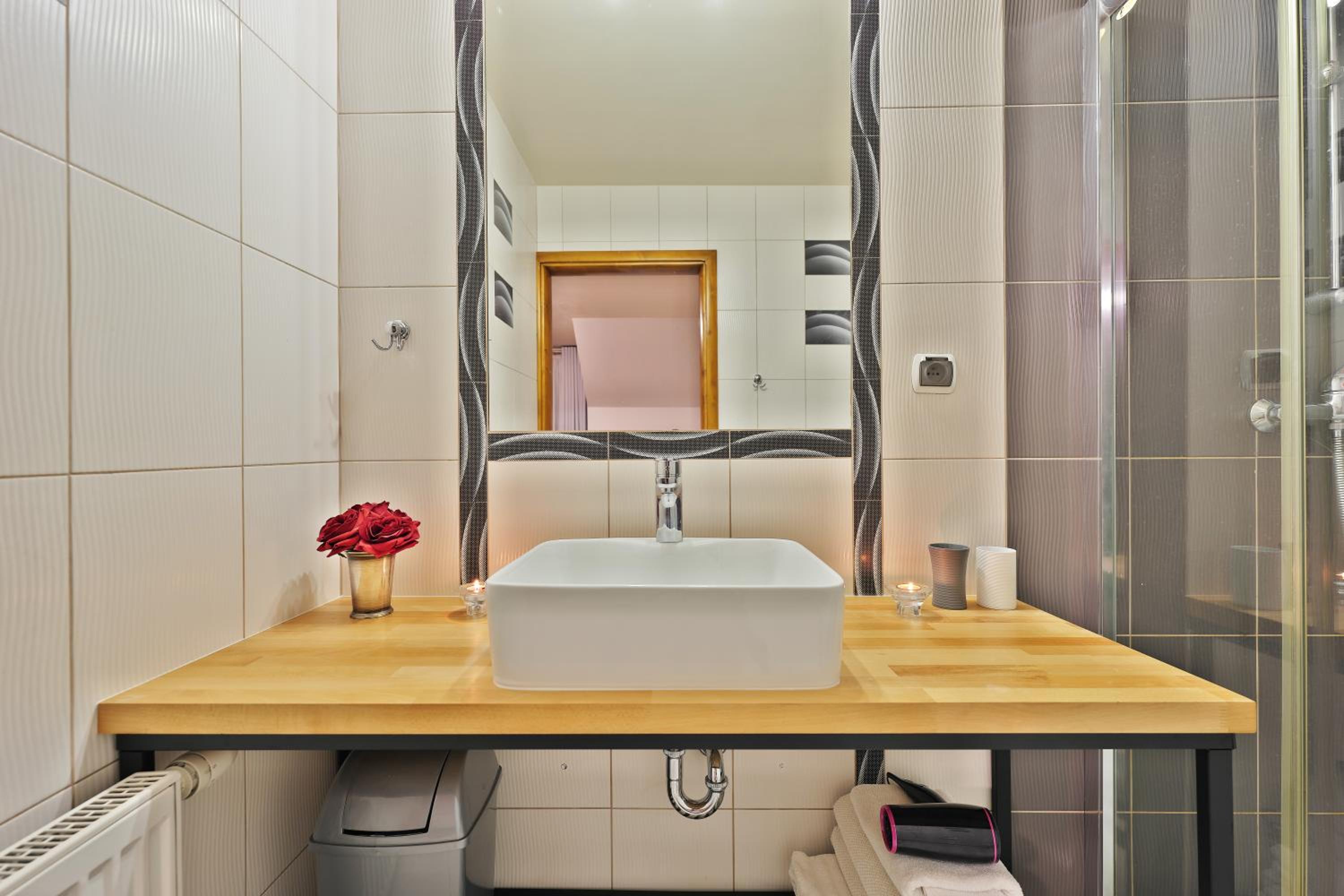 Superior Quadruple Room - Photo 7