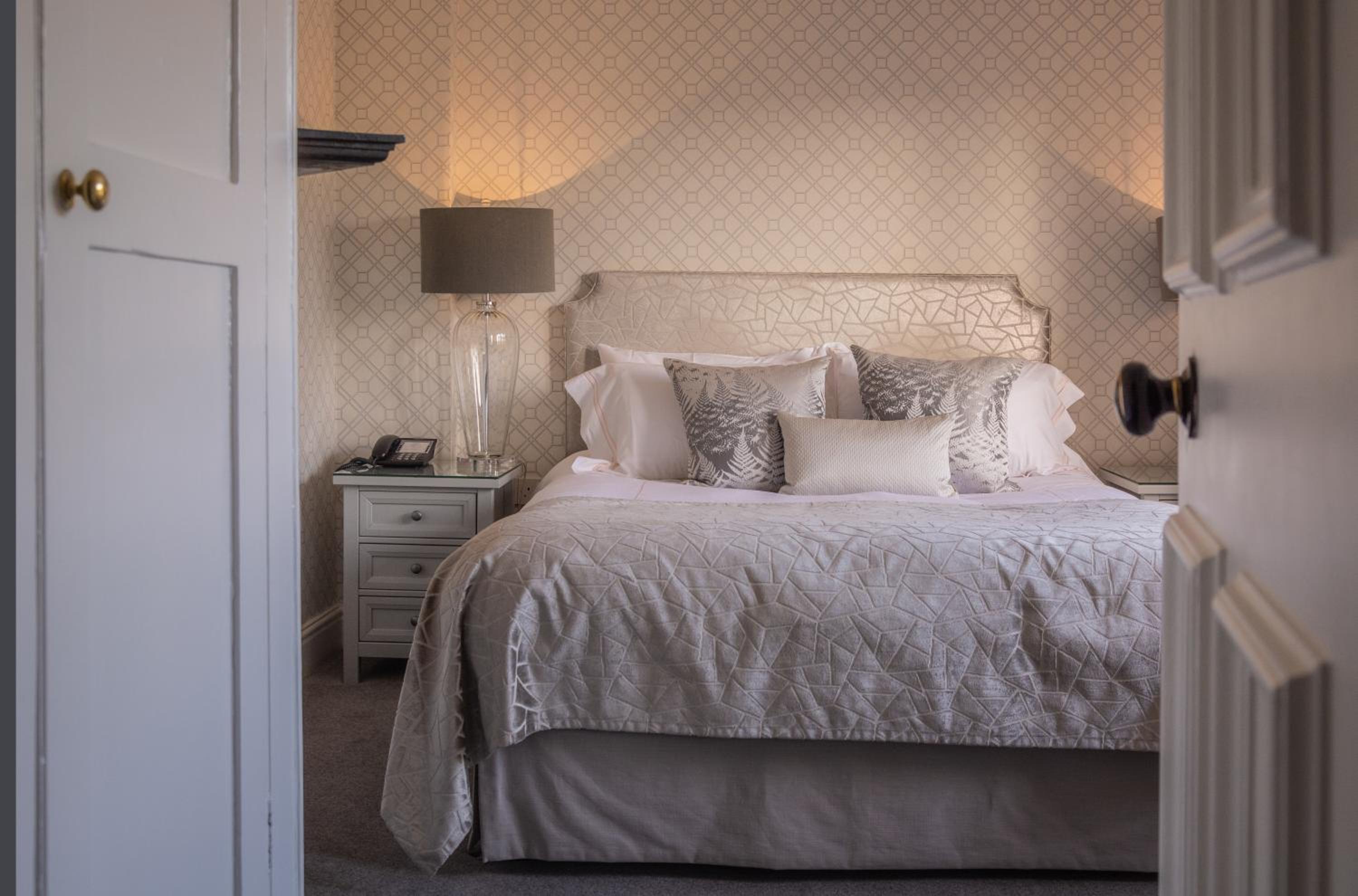 Junior Suite with Garden View