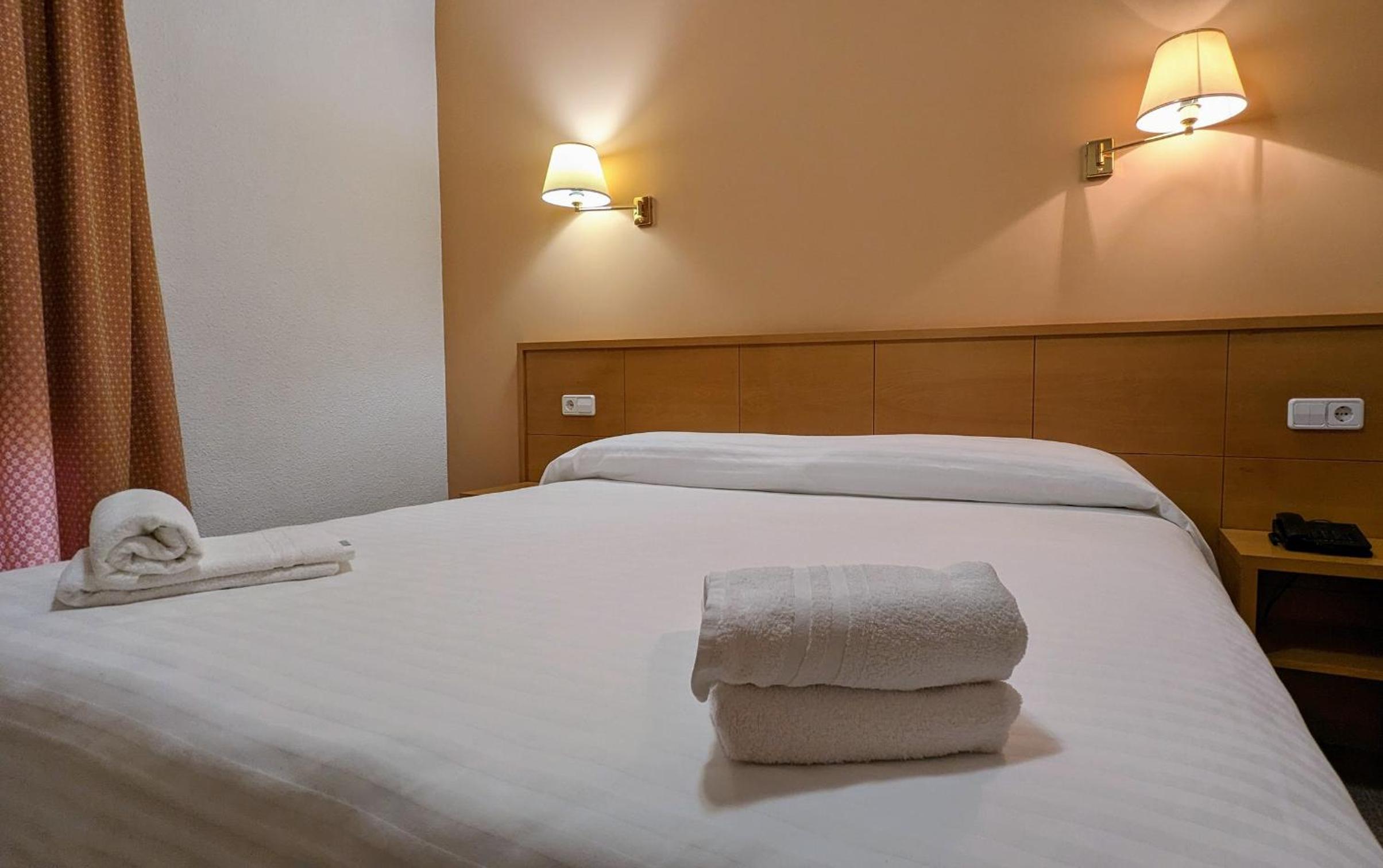 King Room with Balcony photo 3