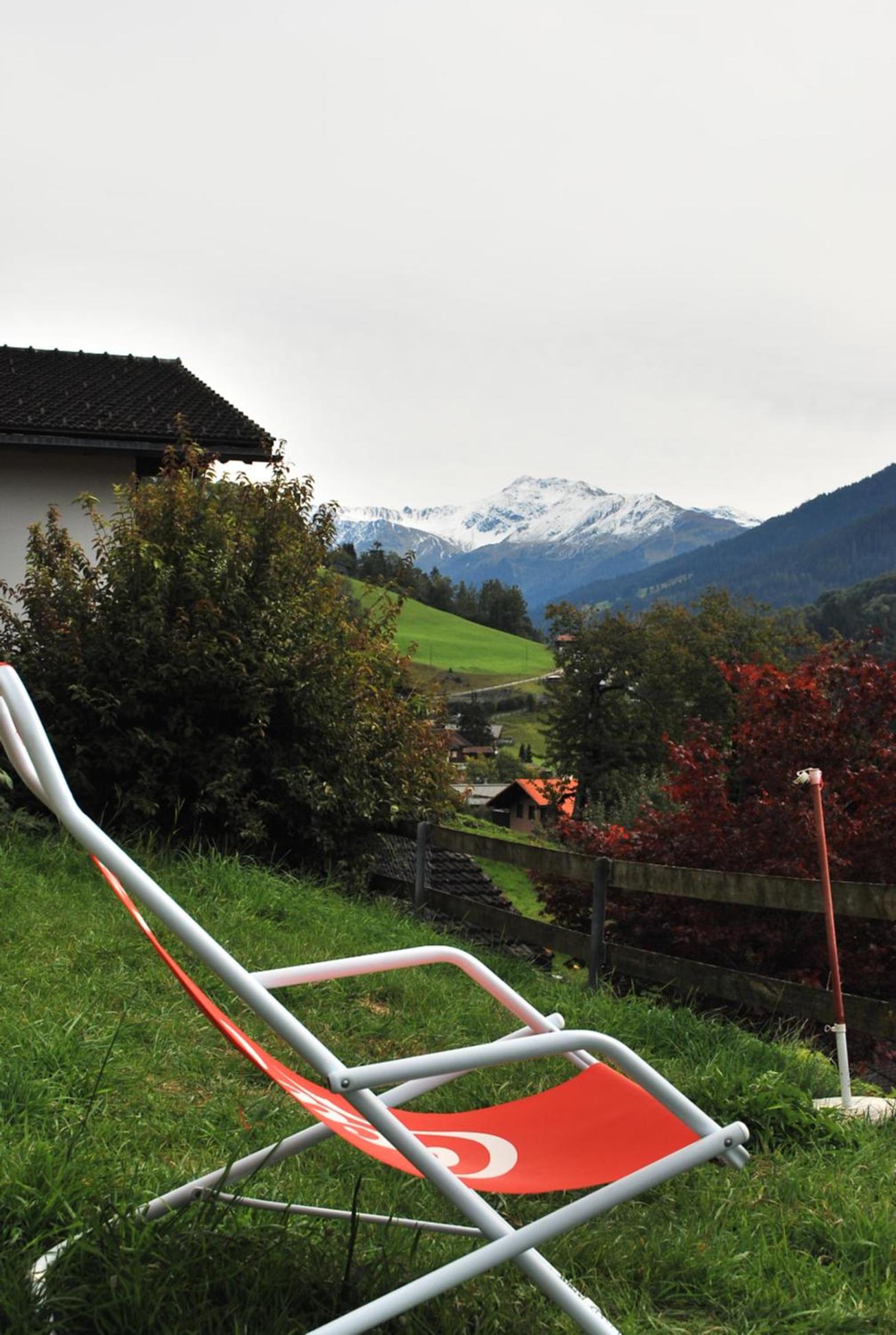Apartment with Mountain View photo 3