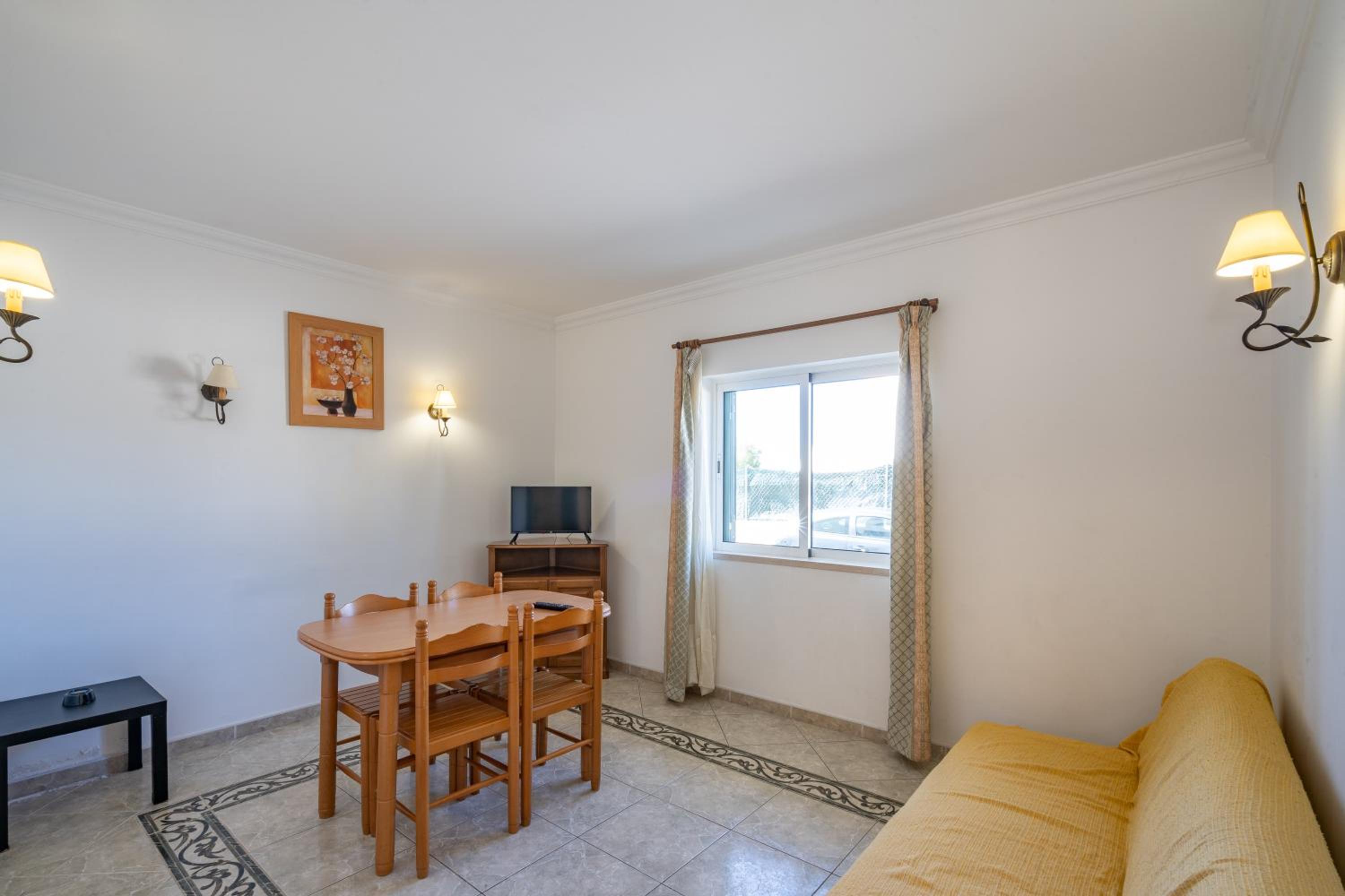 One-Bedroom Apartment — the supplier's photographs — photo 5