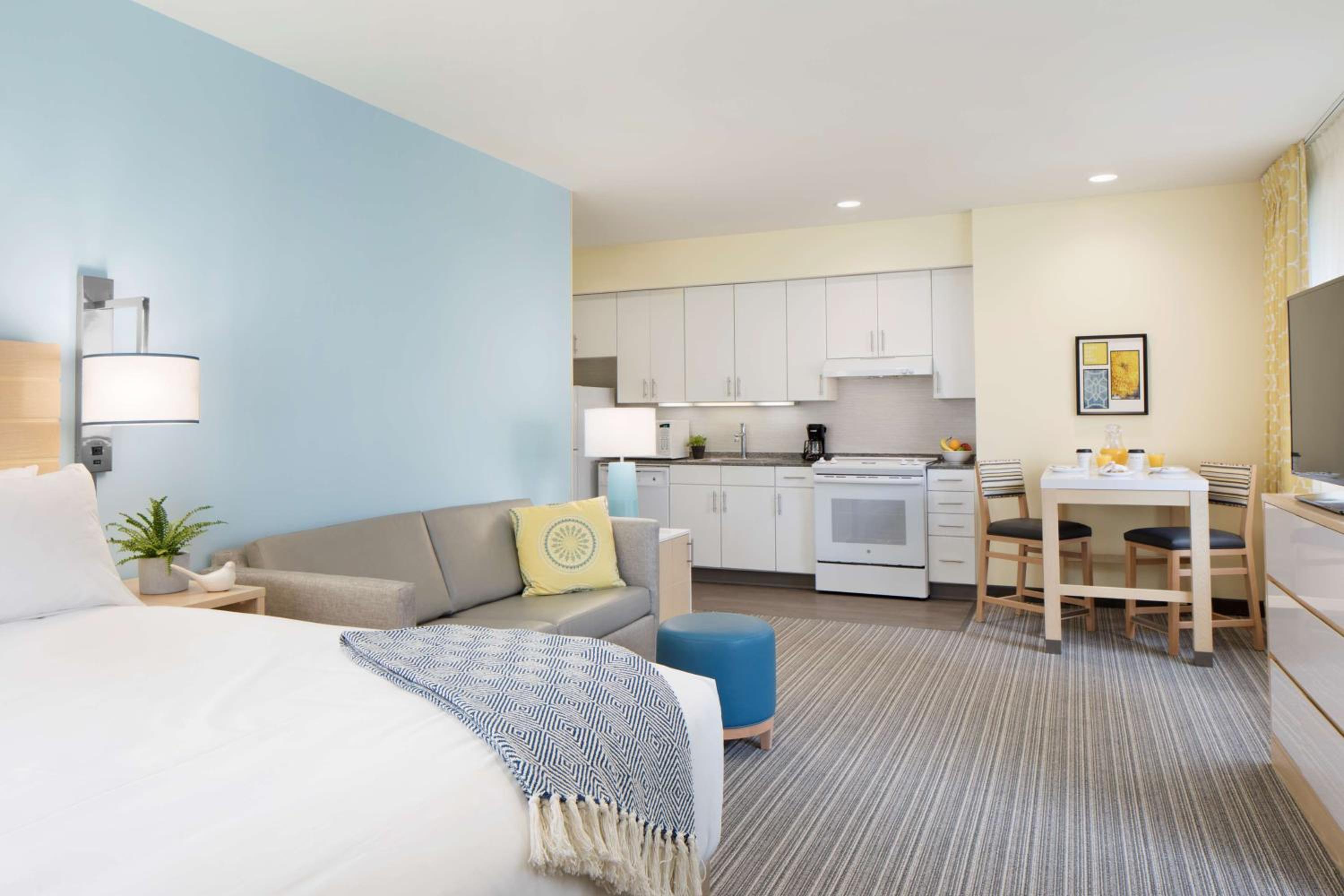 One Bedroom Suite - King + Queen