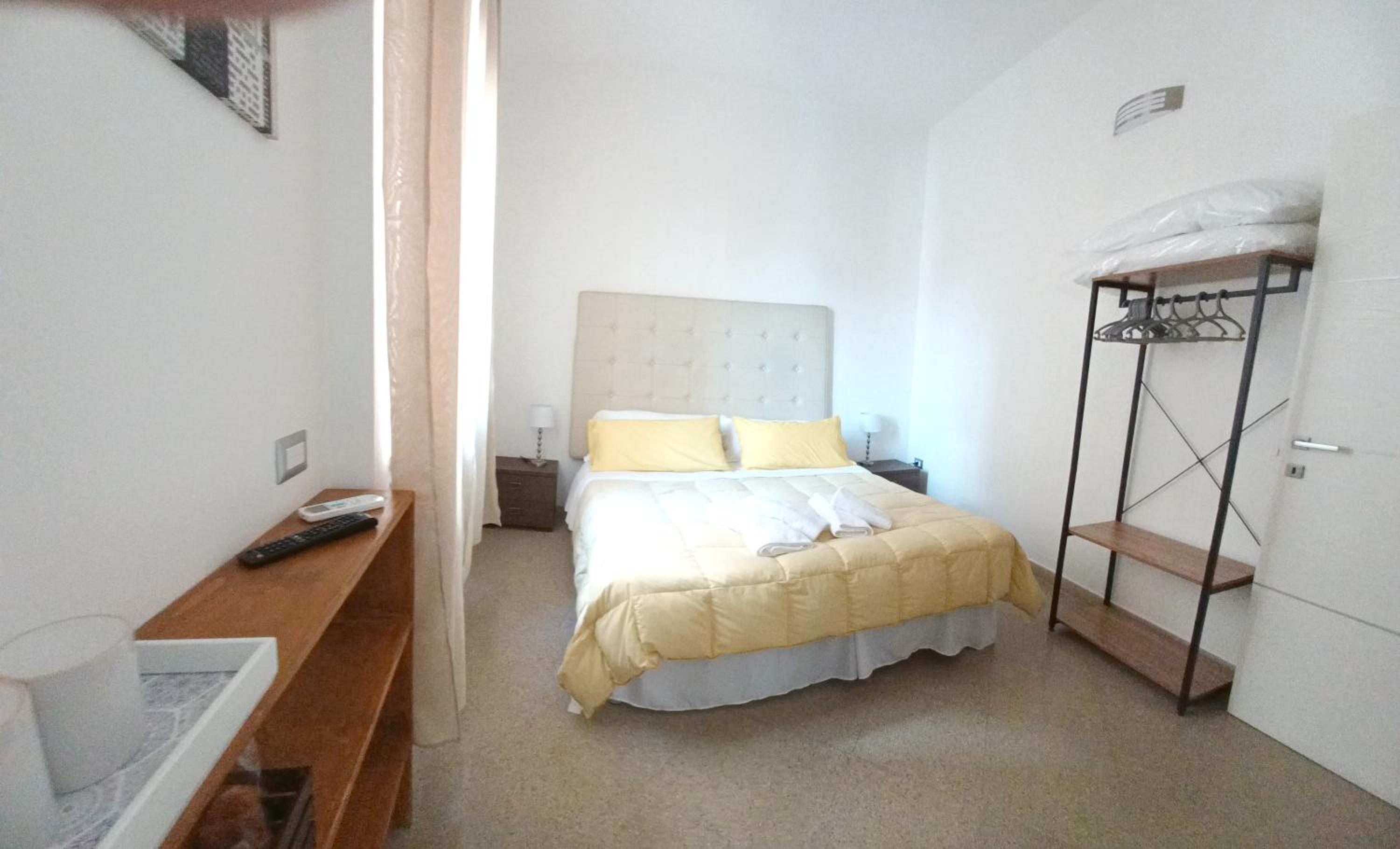 Double Room With Private Bathroom photo 3
