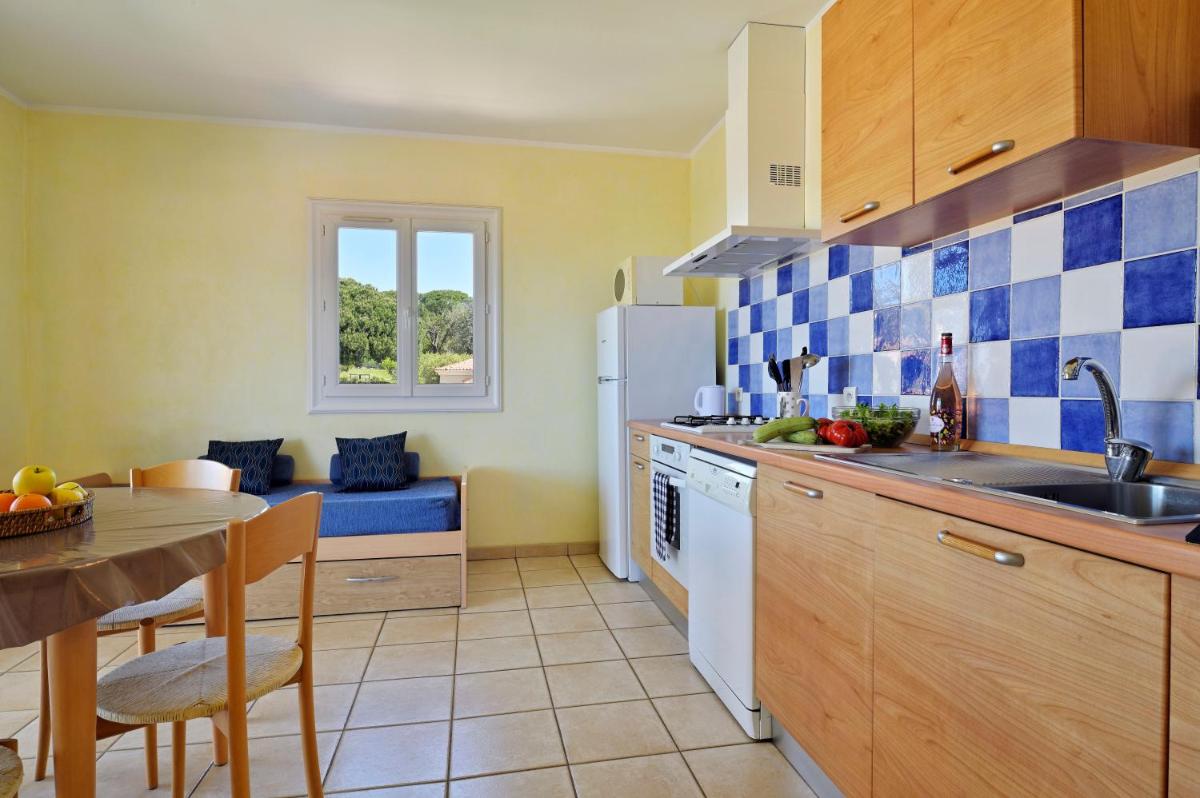 One-Bedroom Apartment with Sea View (4 Adults) photo 2