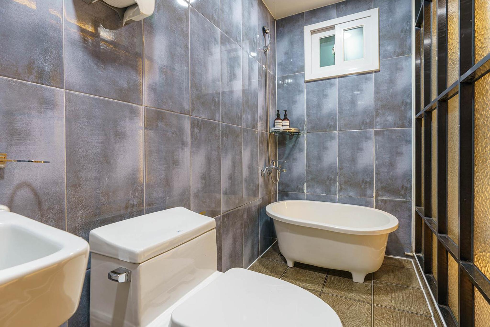 Standard Triple Room - Photo 6