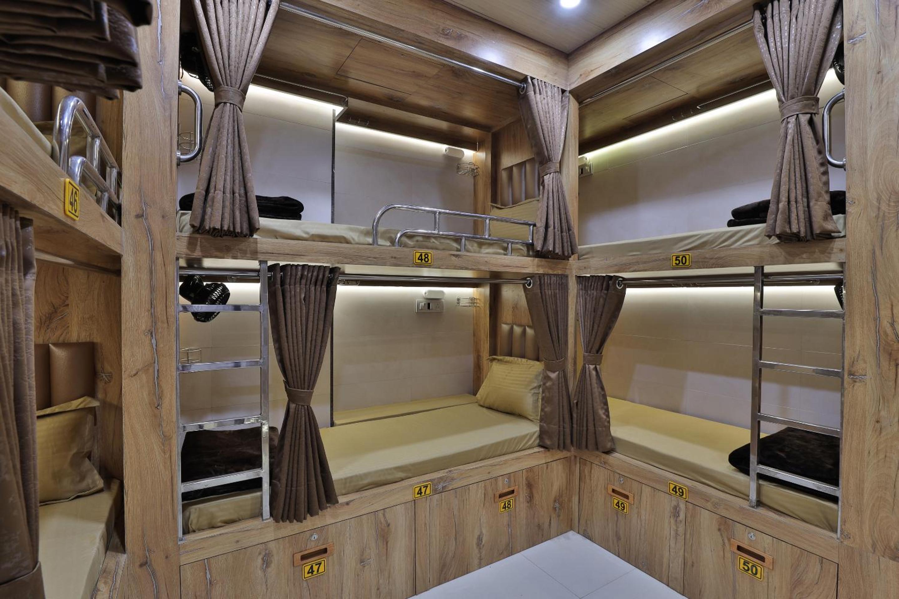 Bunk Bed in Male Dormitory Room  photo 2