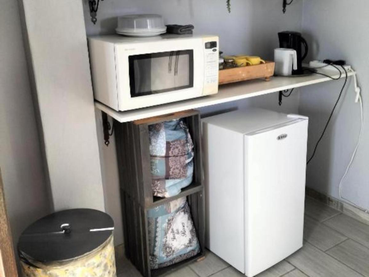 Budget Double Room - Photo 2