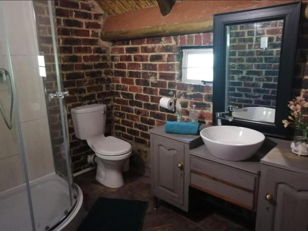 Two-Bedroom Chalet - Photo 10