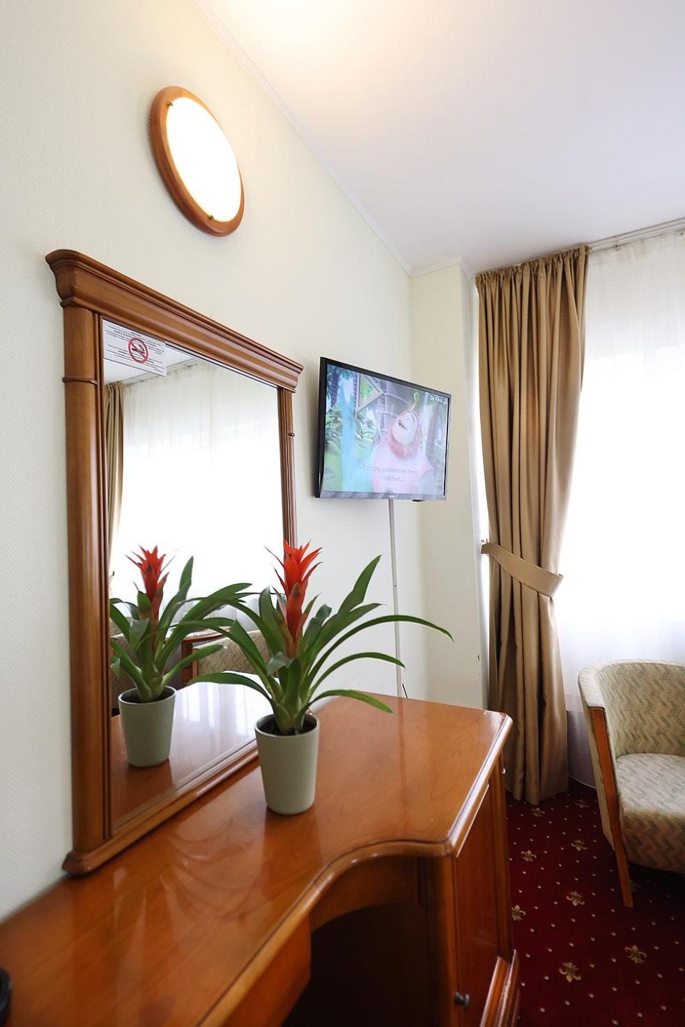 Twin Room with Palace View