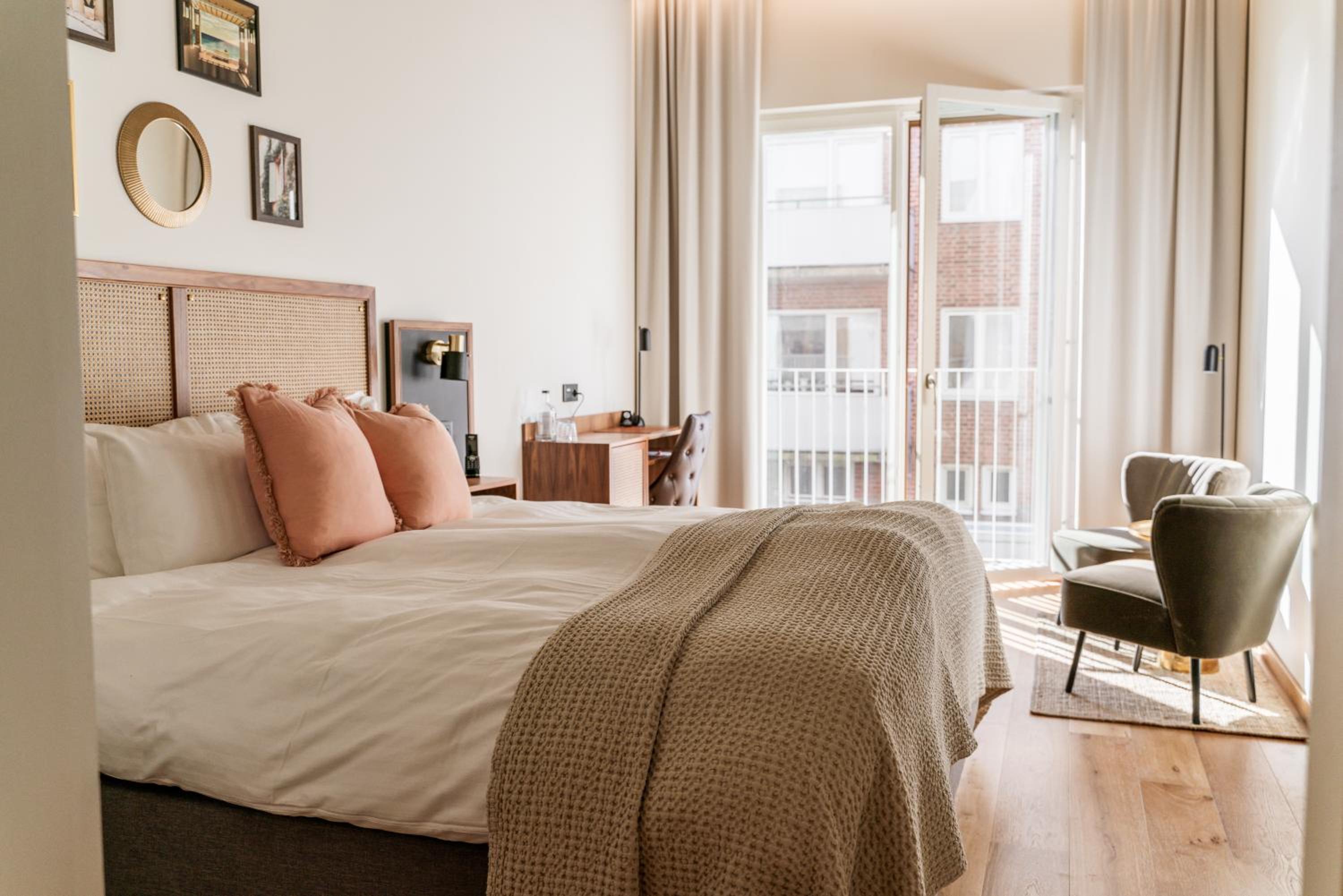 Superior Double Room - Photo 1