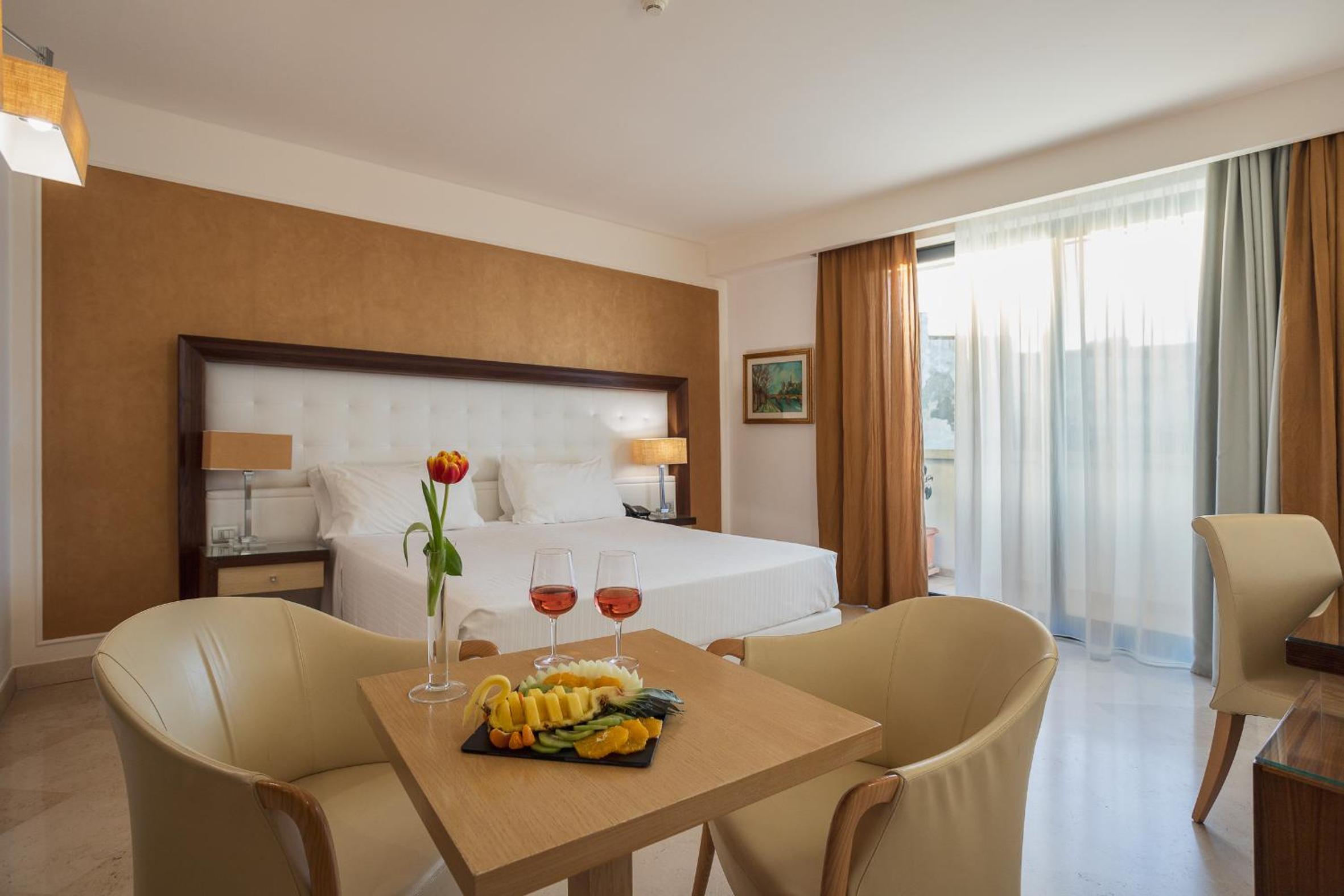 Superior Double or Twin Room - Photo 1