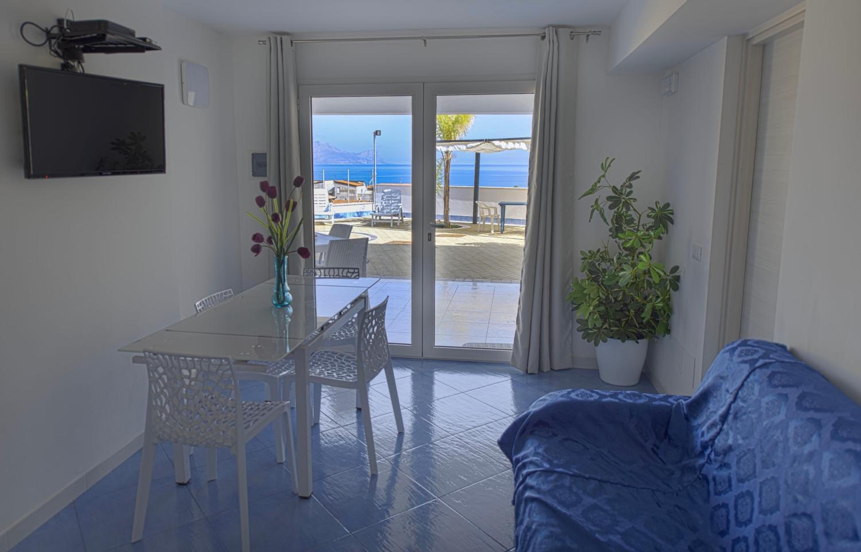 Apartment with Sea View