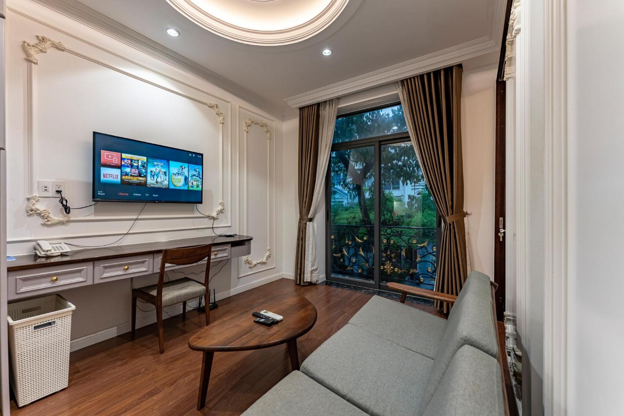 One-Bedroom Apartment
