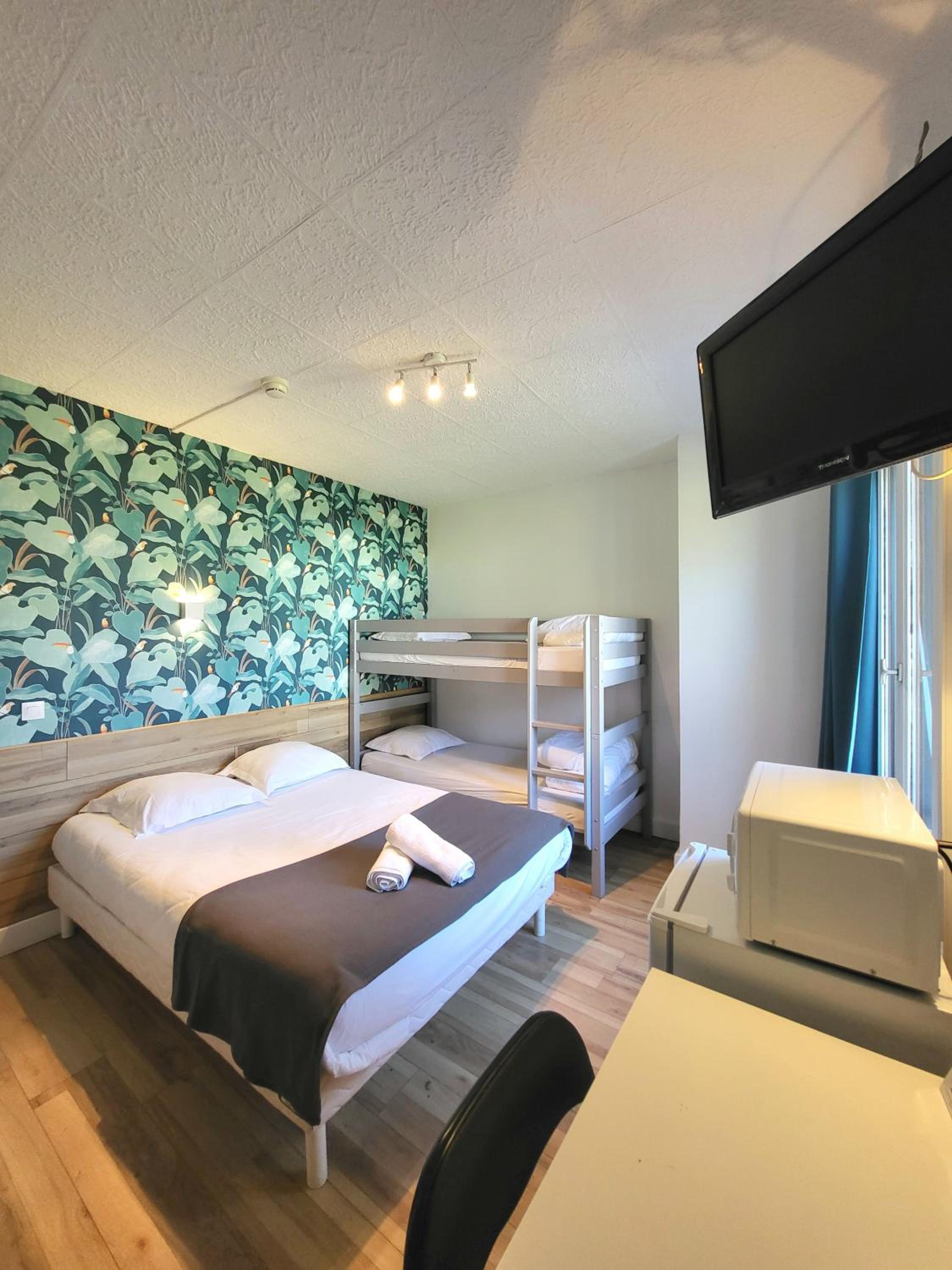 Standard Quadruple Room