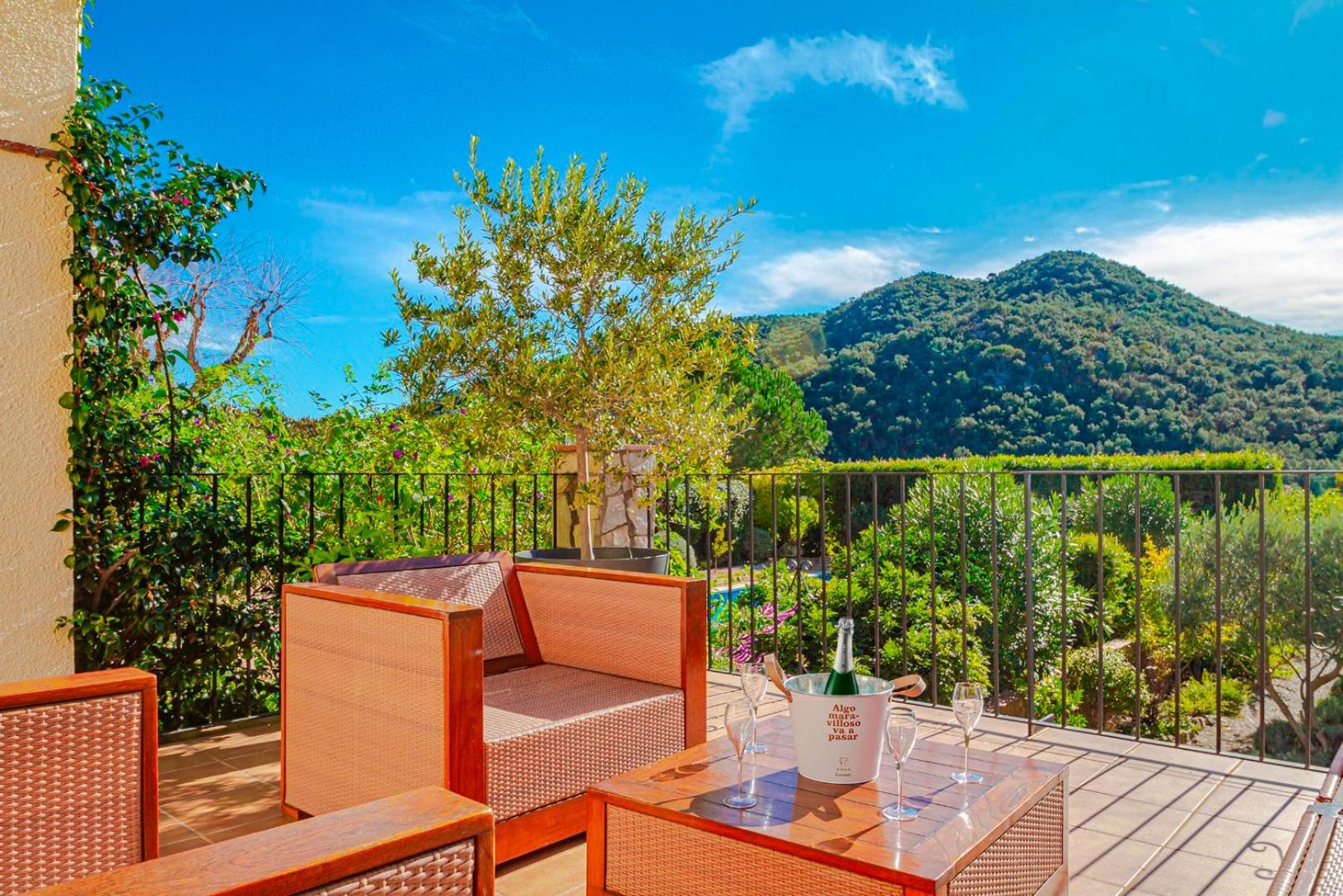 Villa with Private Pool photo 3