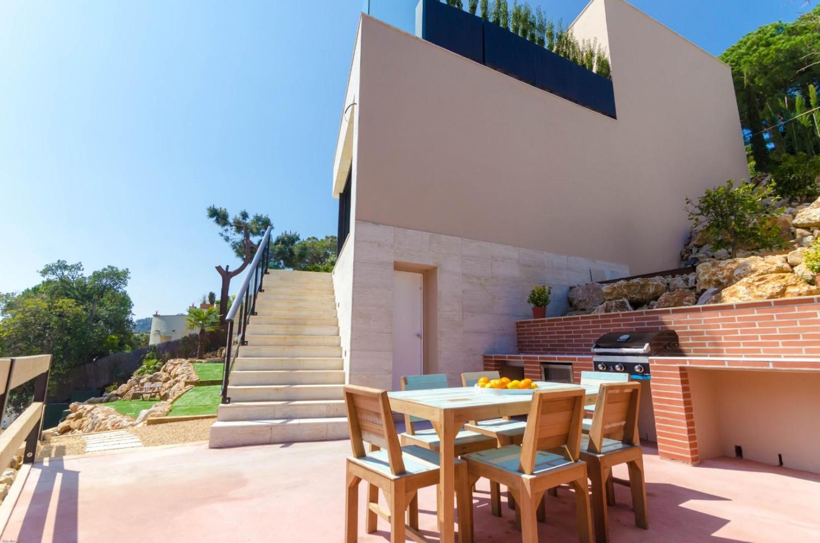 Villa with Private Pool photo 2
