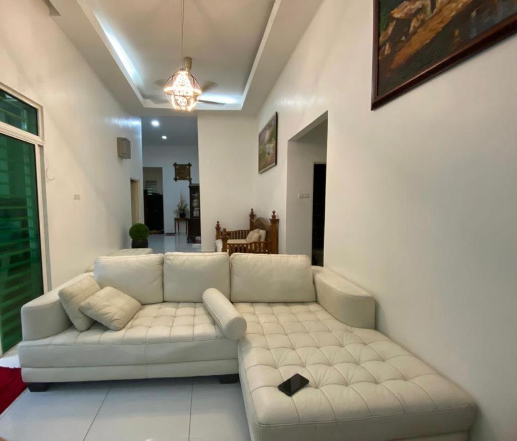 Villa photo 2