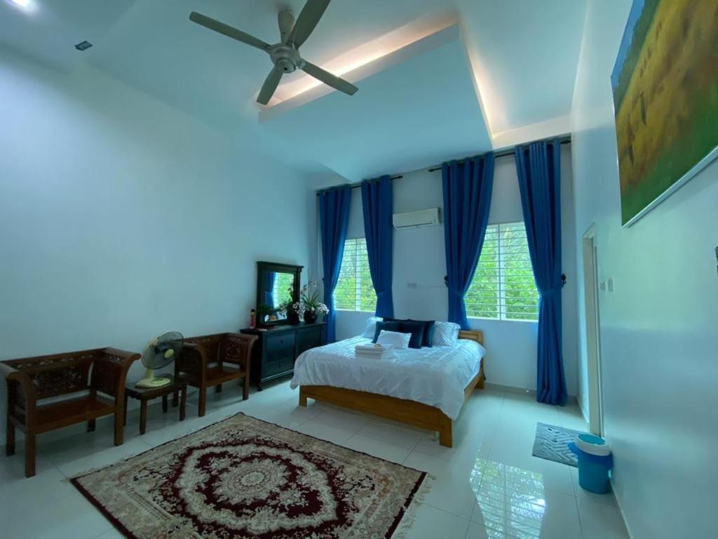 Villa photo 3