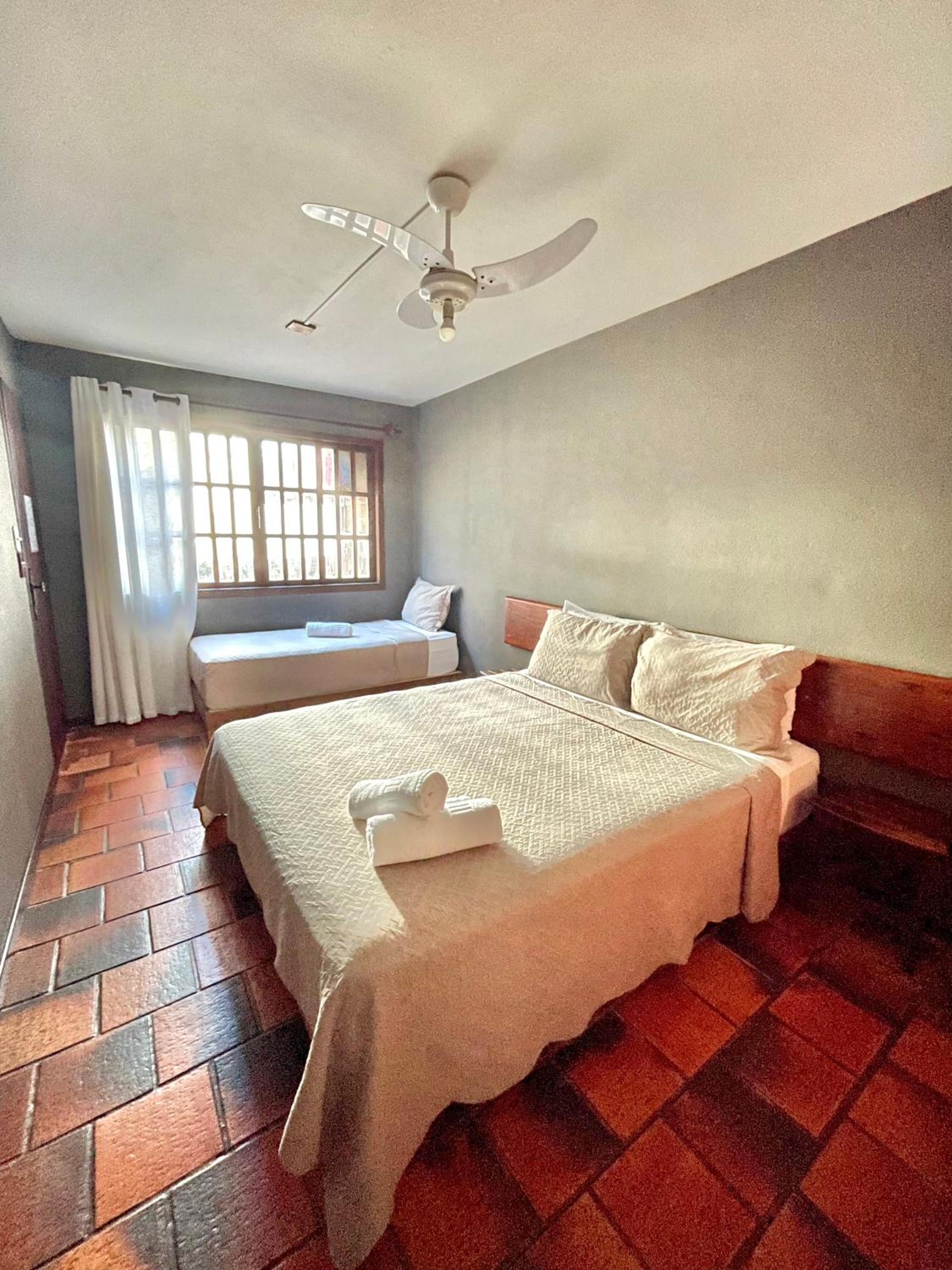 Standard Triple Room - Photo 1