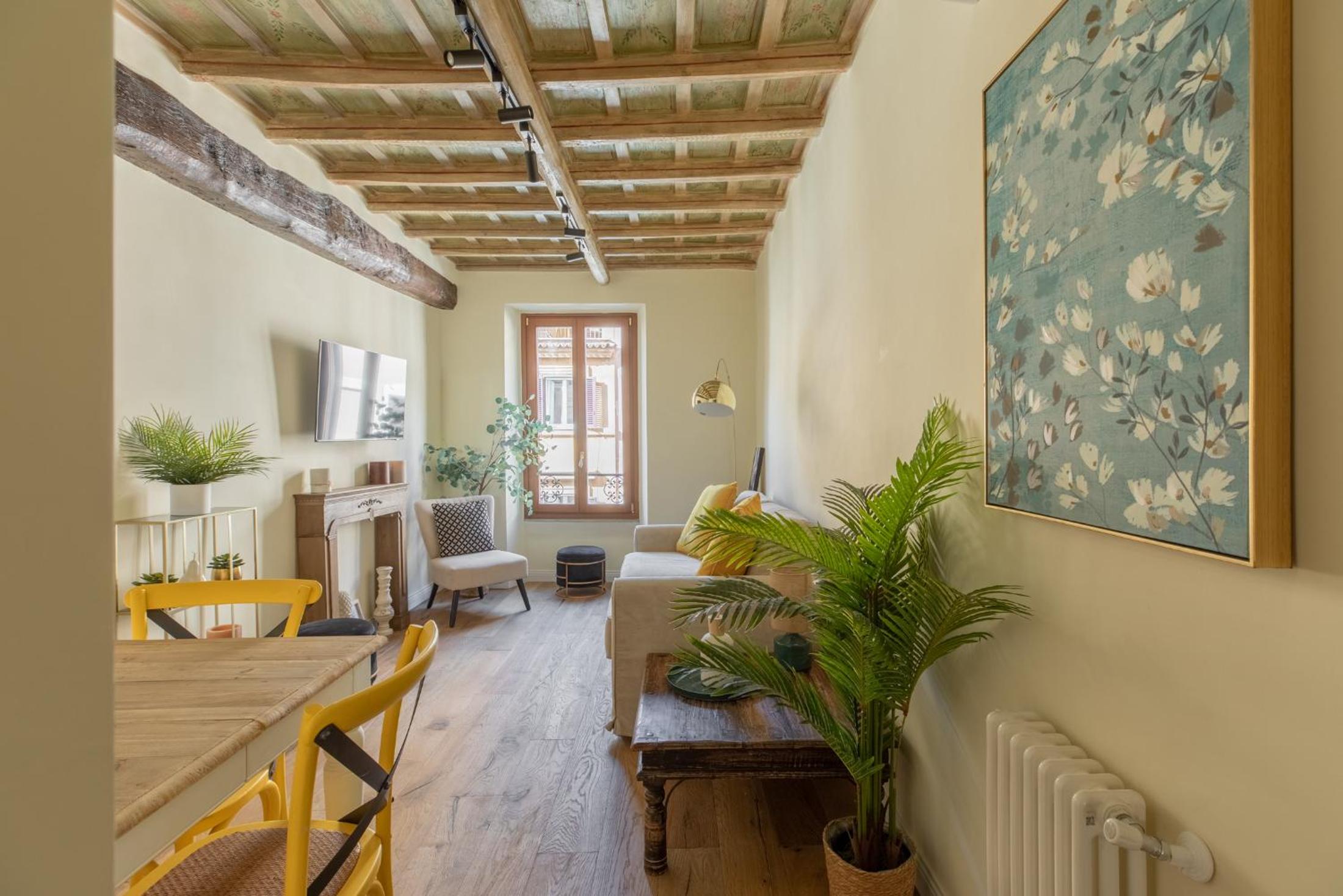 One-Bedroom Apartment