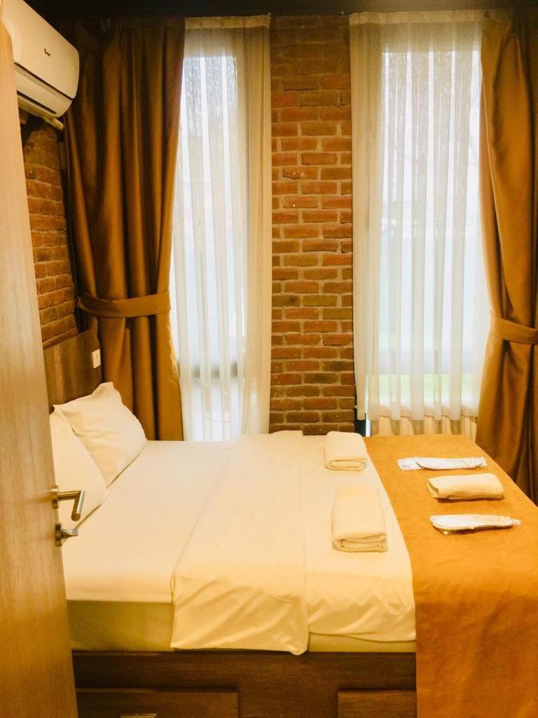 Budget Double Room photo 2